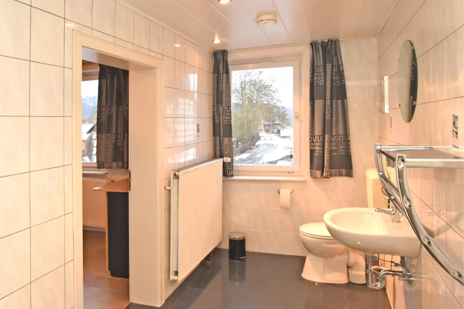 Ober-Waroldern-Badezimmer