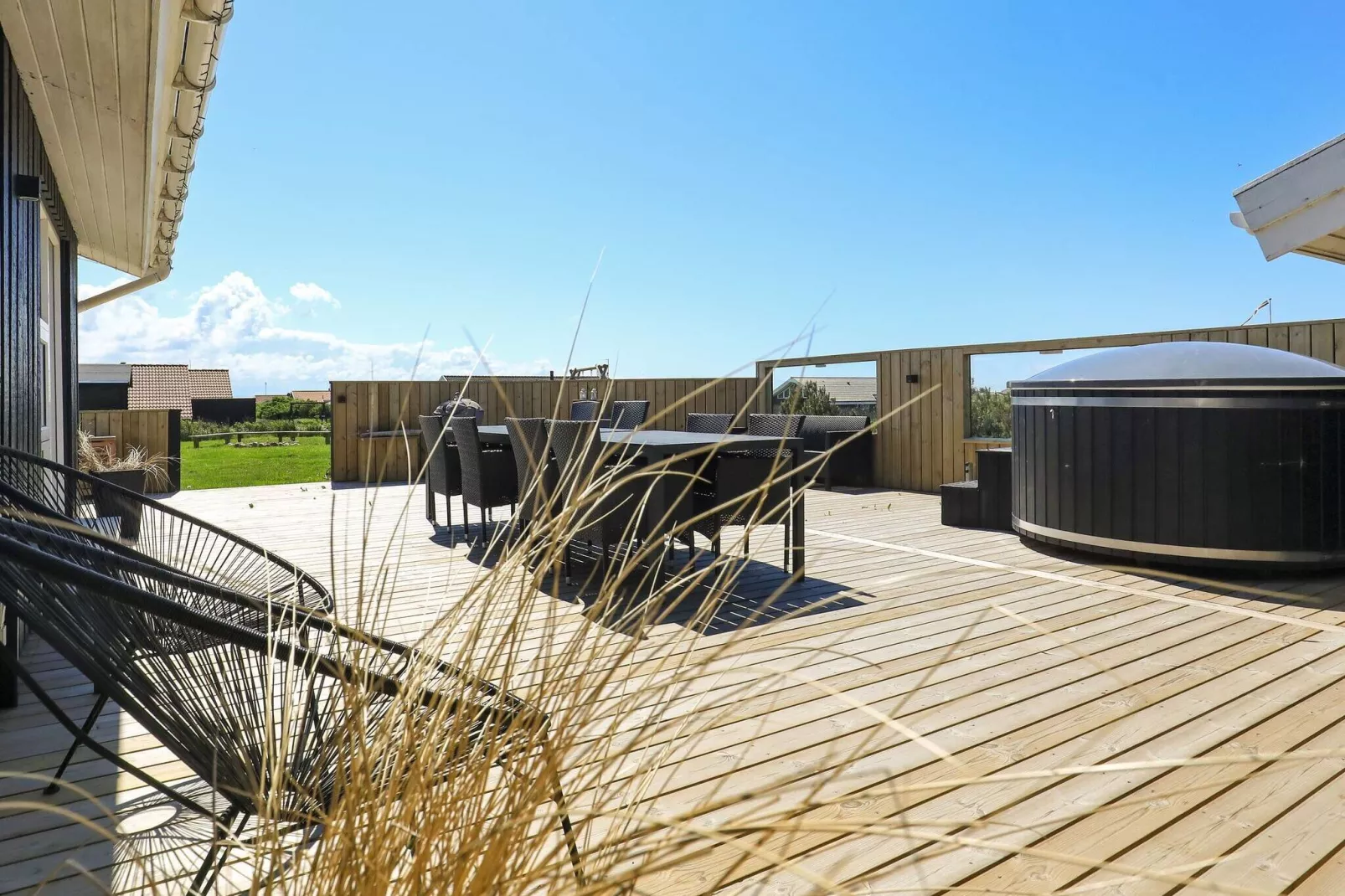 Luxury Cottage with Pool and Sauna-By Traum-View