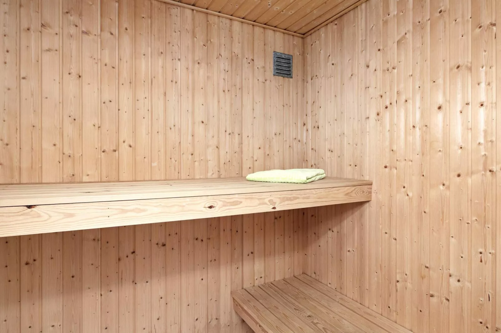 12 Personen Ferienhaus in Væggerløse-Sauna