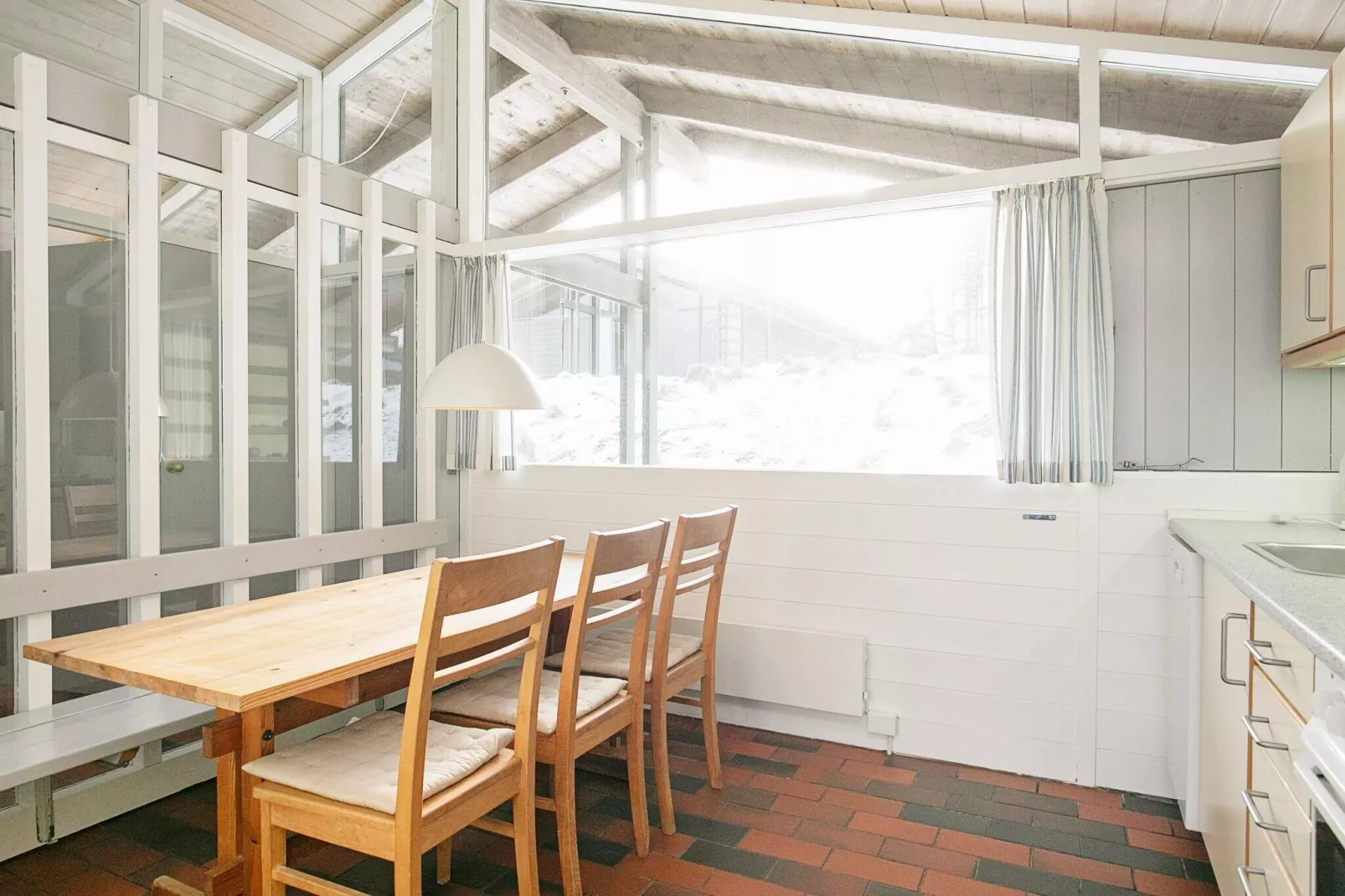 B-3½ room, ocean view-Indoor