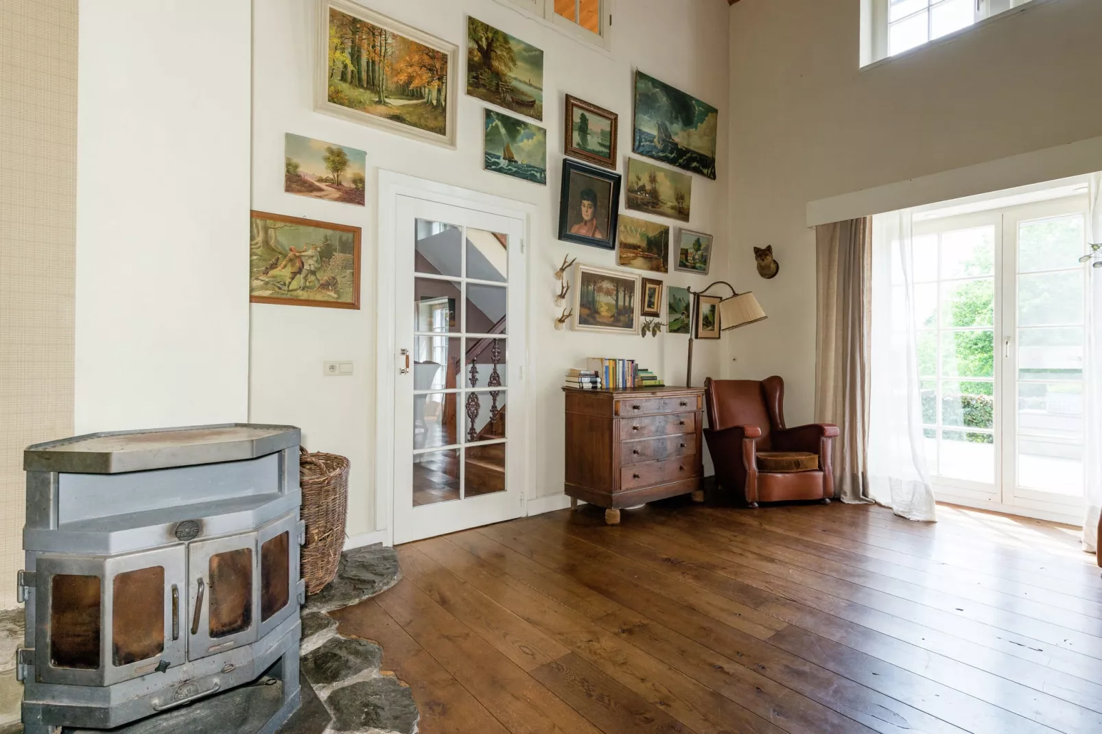 Fermina Daza-Living room