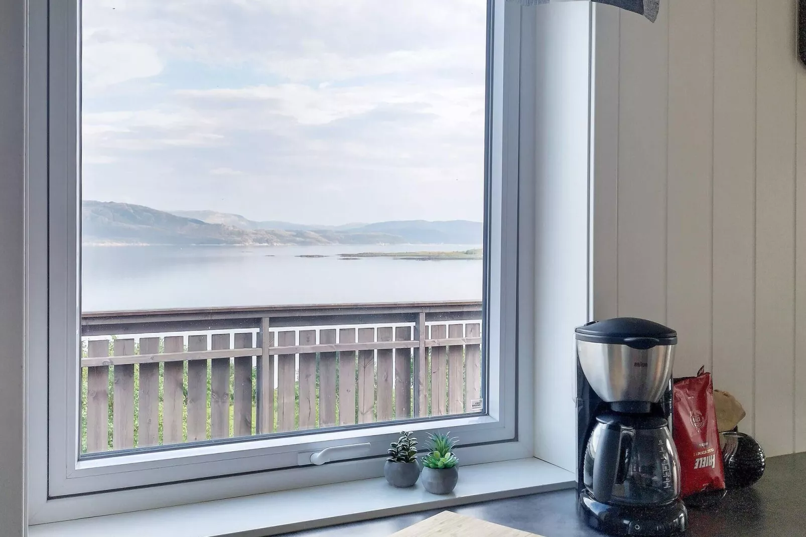 8 person holiday home in Leka-By Traum