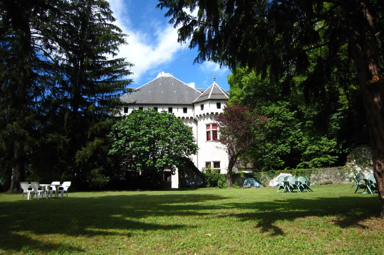 La Terre-Exterior summer