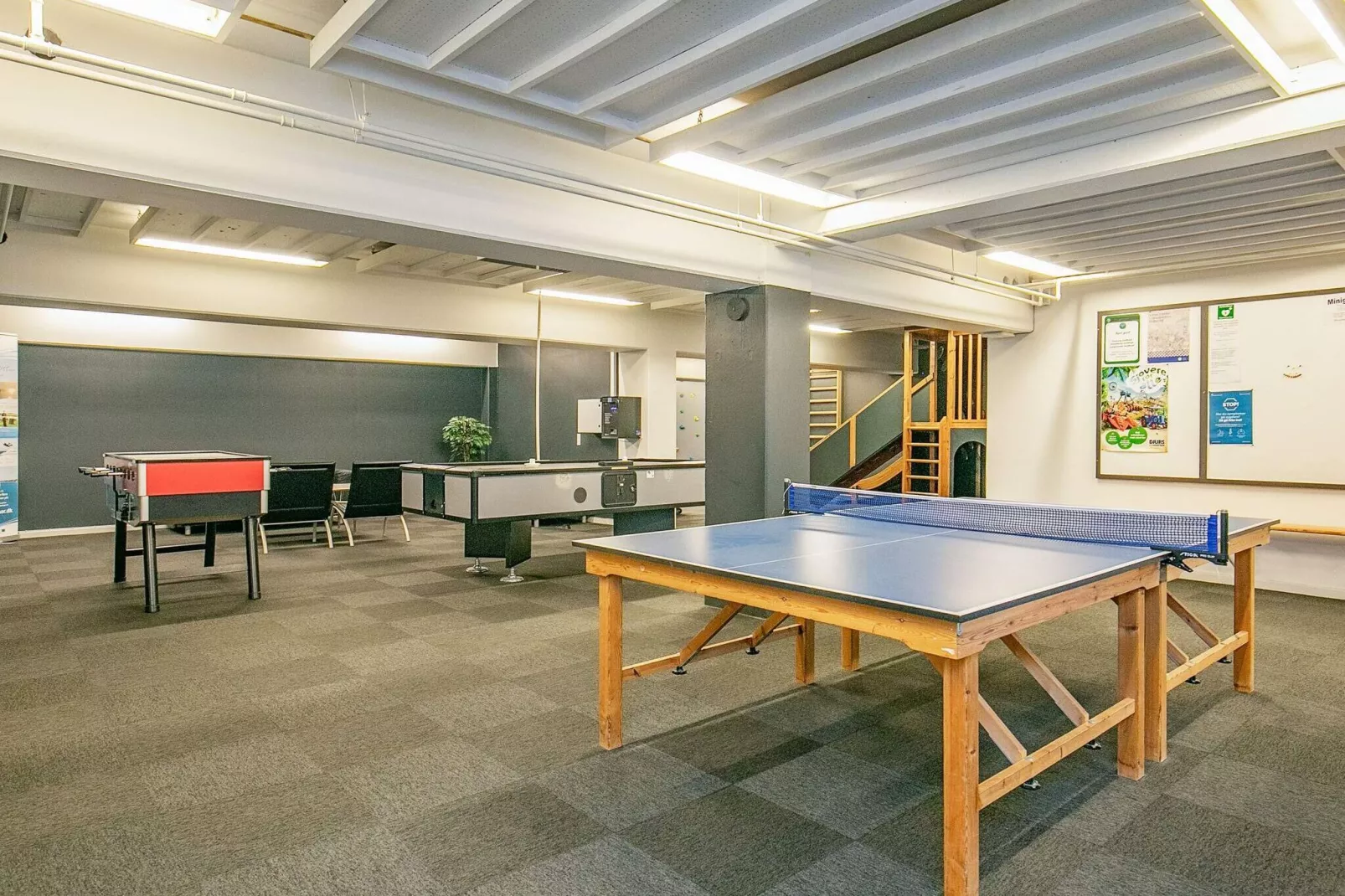 2 room,ground/1 st floor-Innen