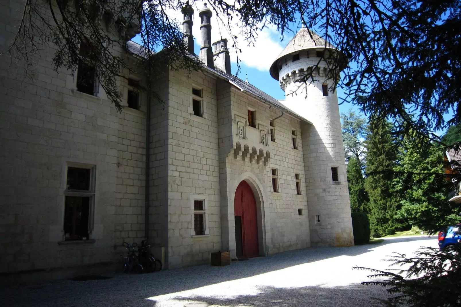 La Terre-Exterior summer