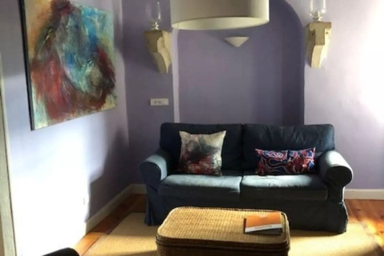 La Terre-Living room