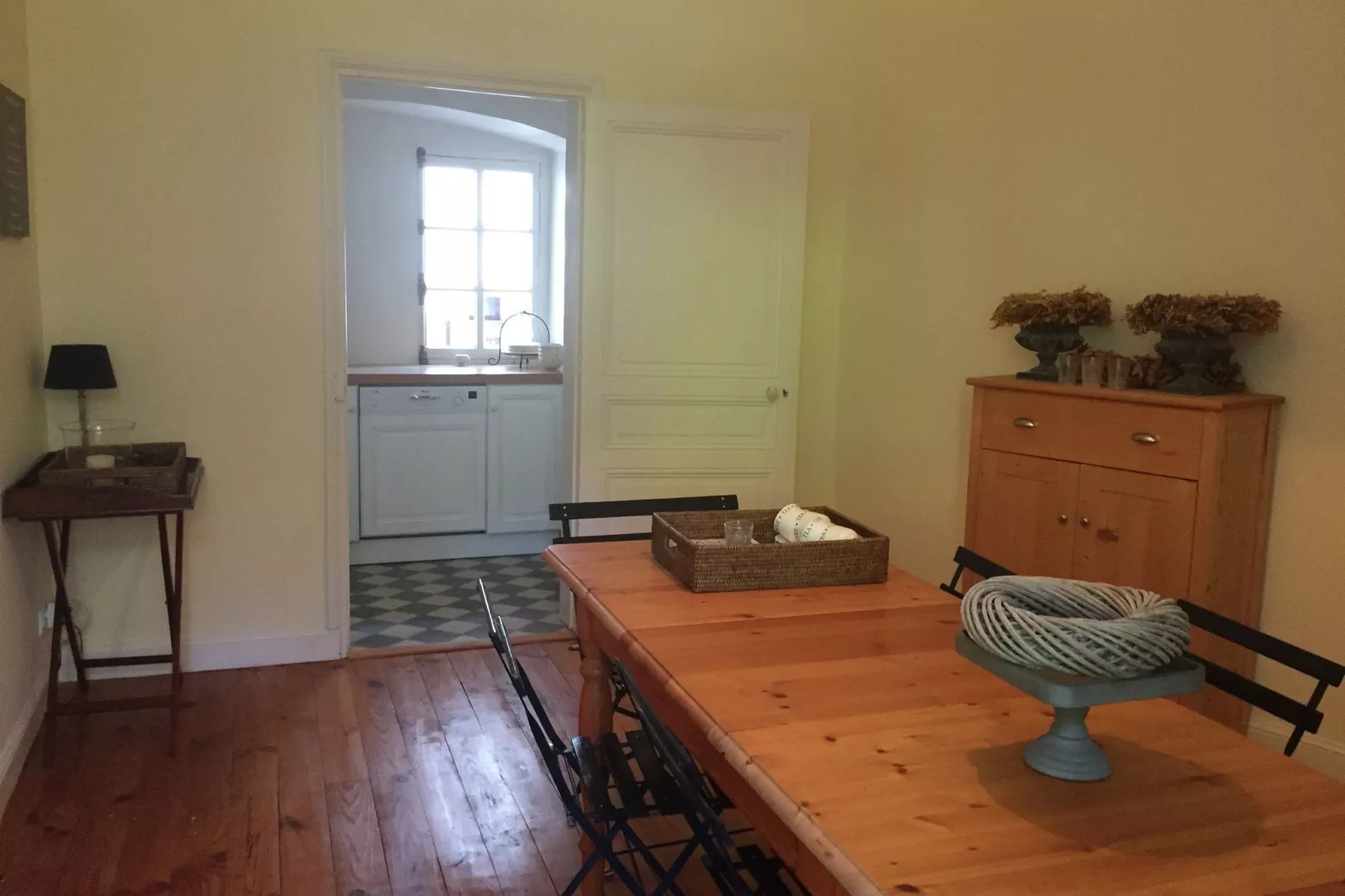 La Terre-Dining room
