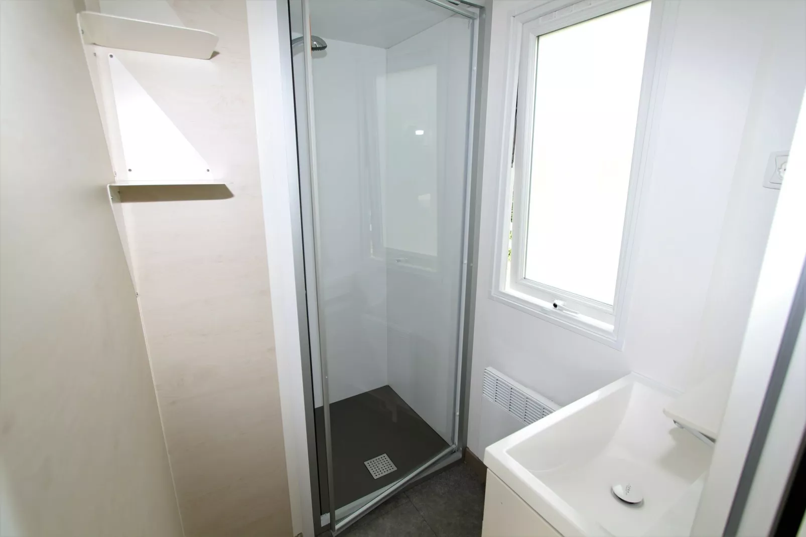 Mobile Home Sachsenburg-Bathroom