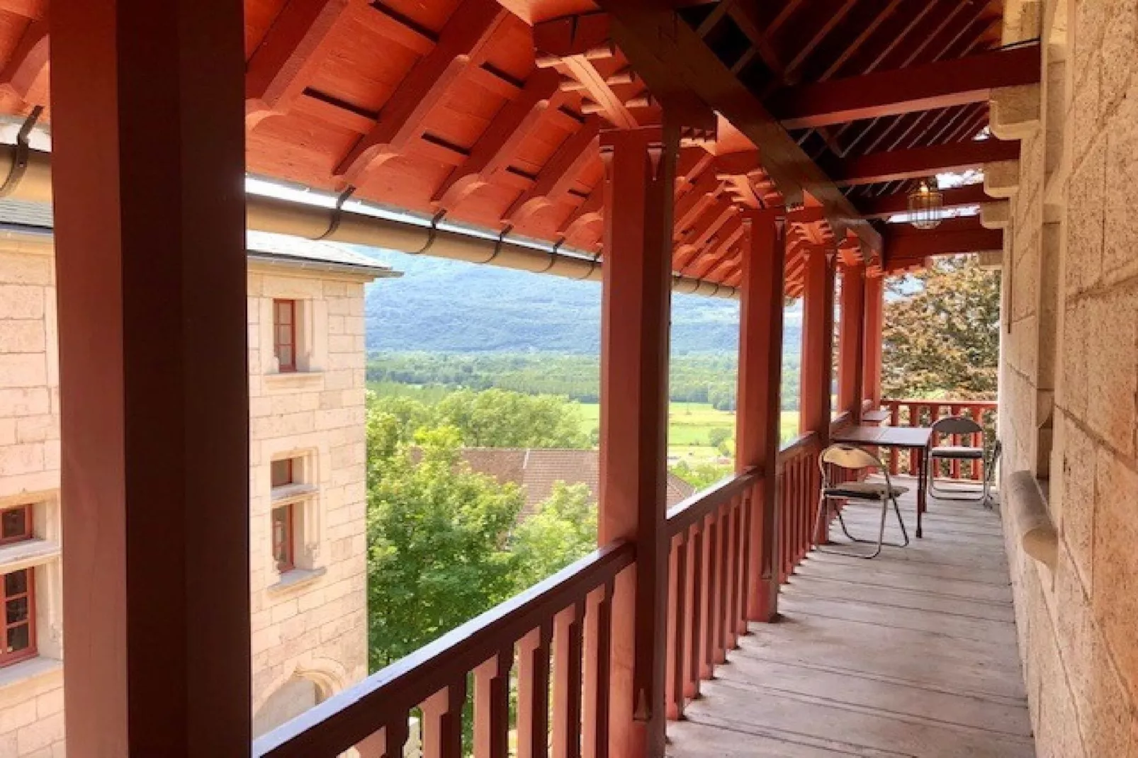 Mercure-Terrace balcony