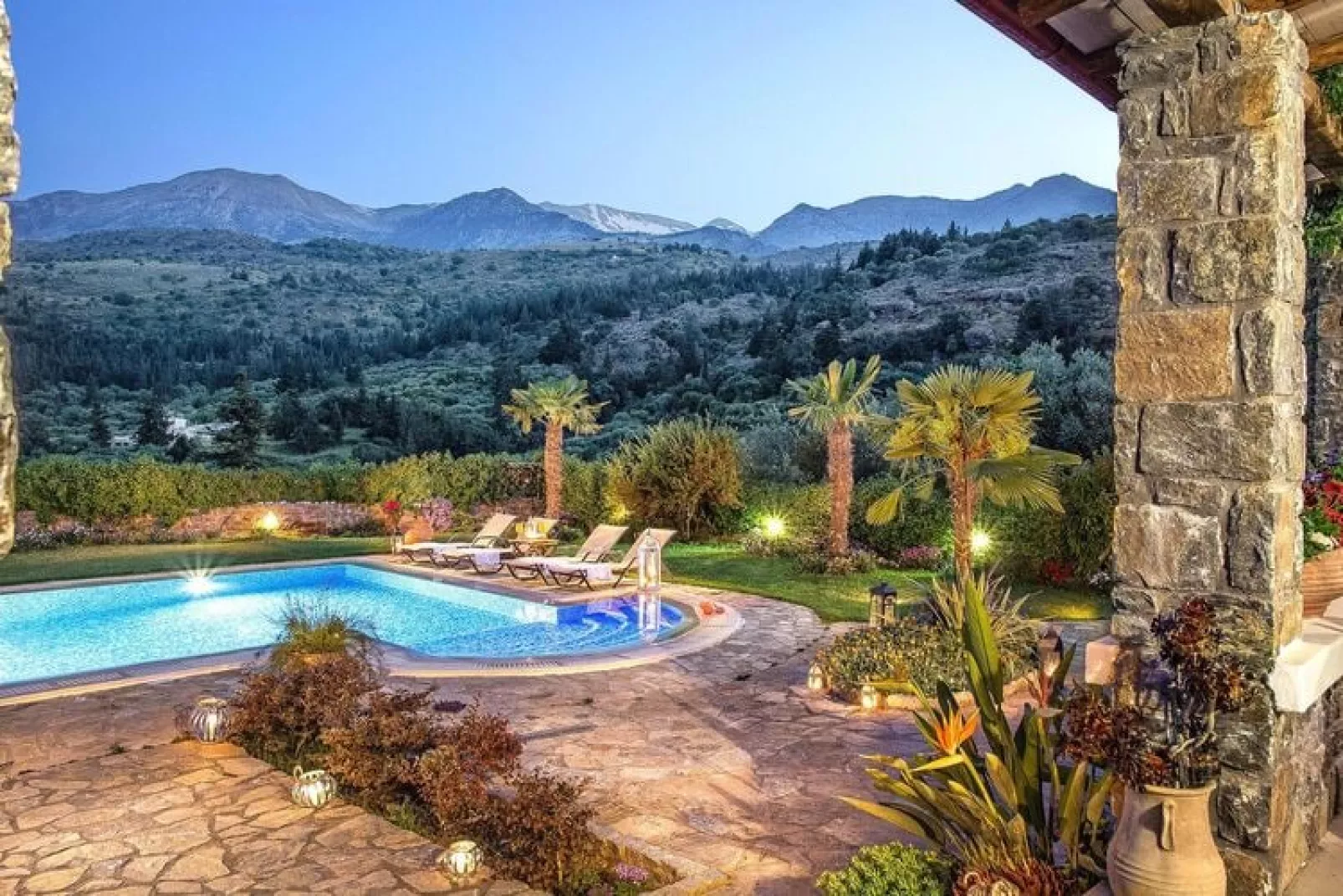 Holiday home, Pemonia--Piscine