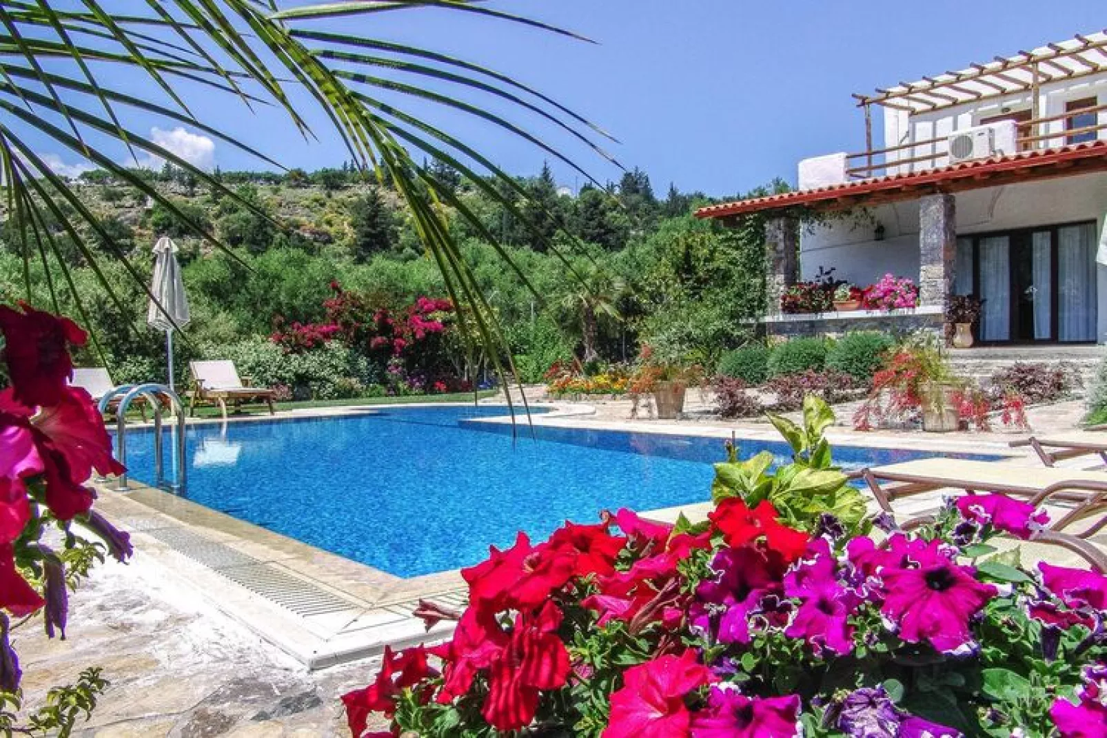 Holiday home, Pemonia--Piscine