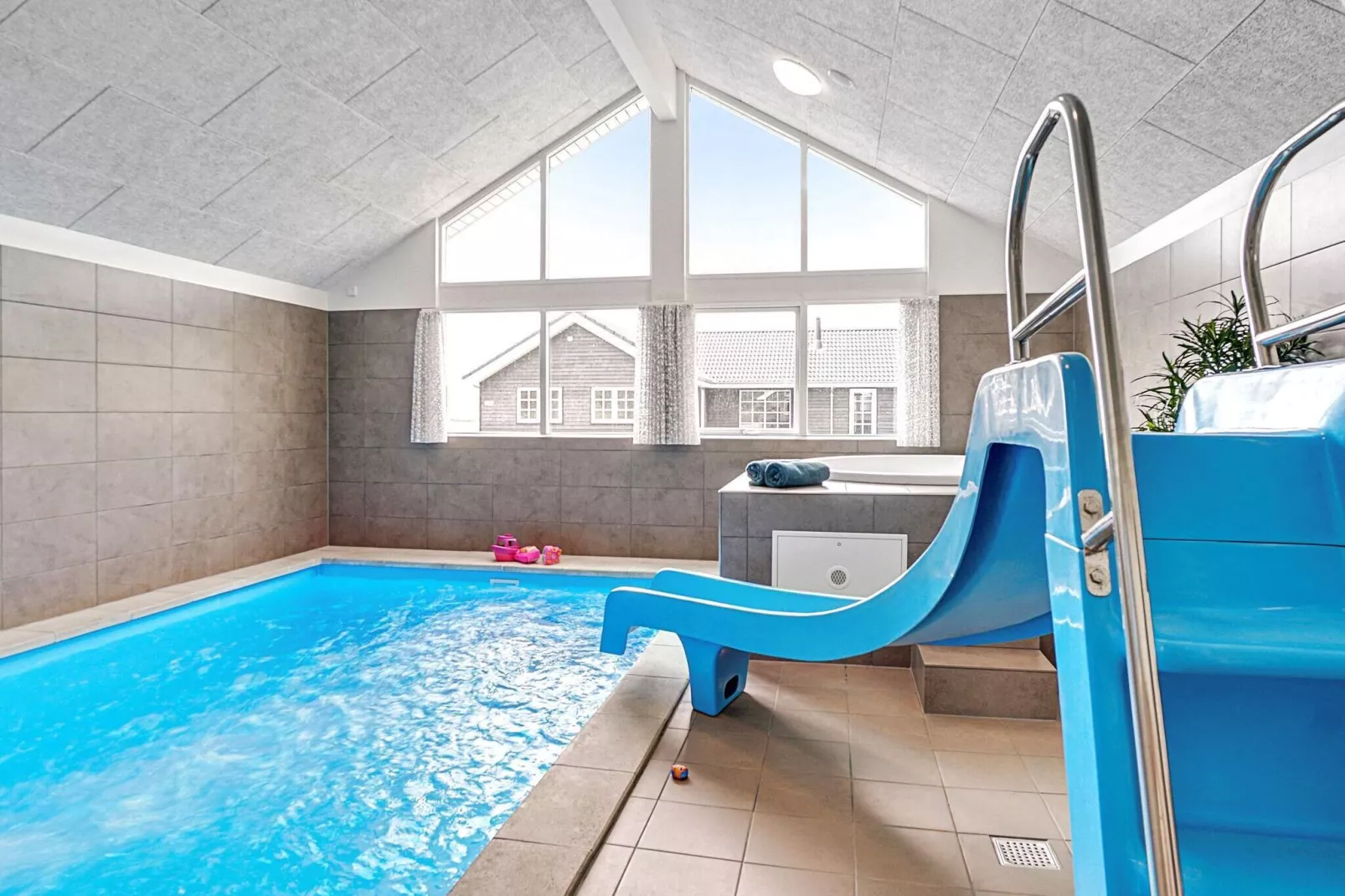 18 person holiday home in Grenaa-Pool