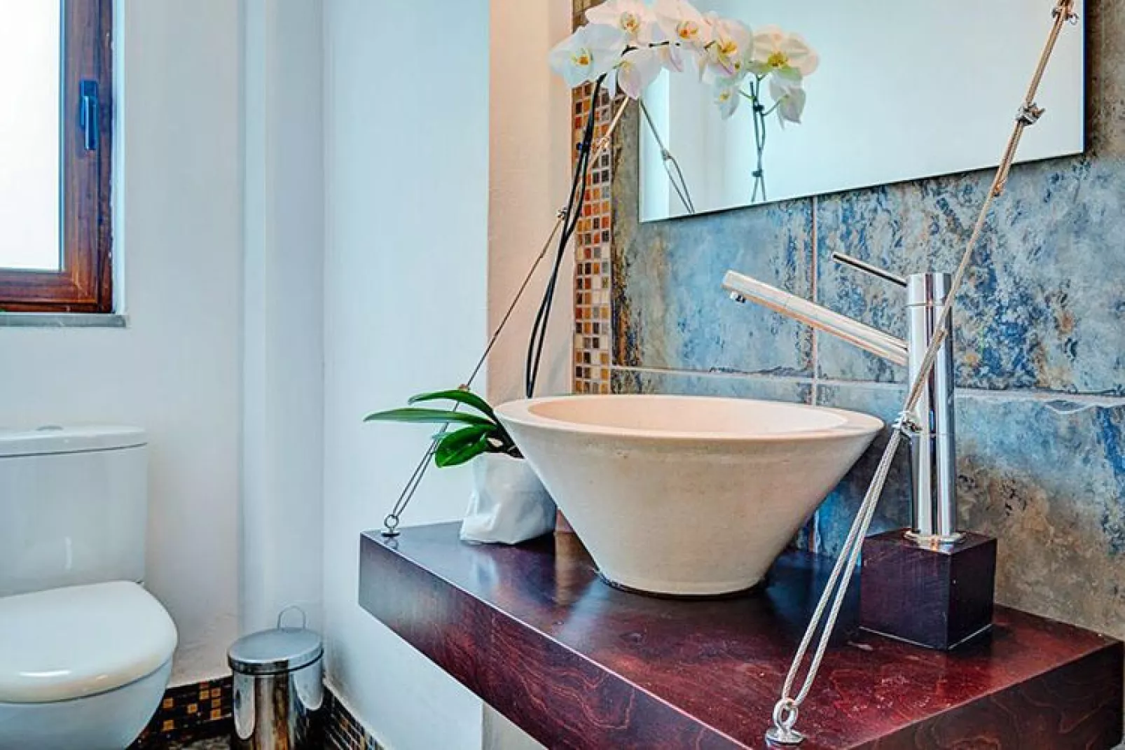 Holiday home, Pemonia--Salle de bain