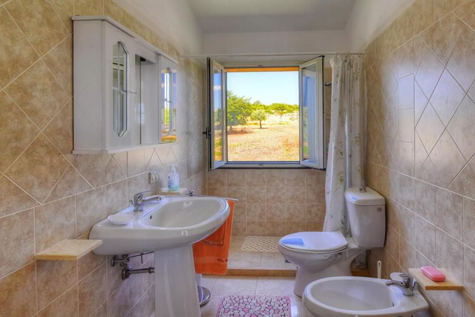 Holiday home Floridia-Villa Paola mit Privatpool-Badezimmer