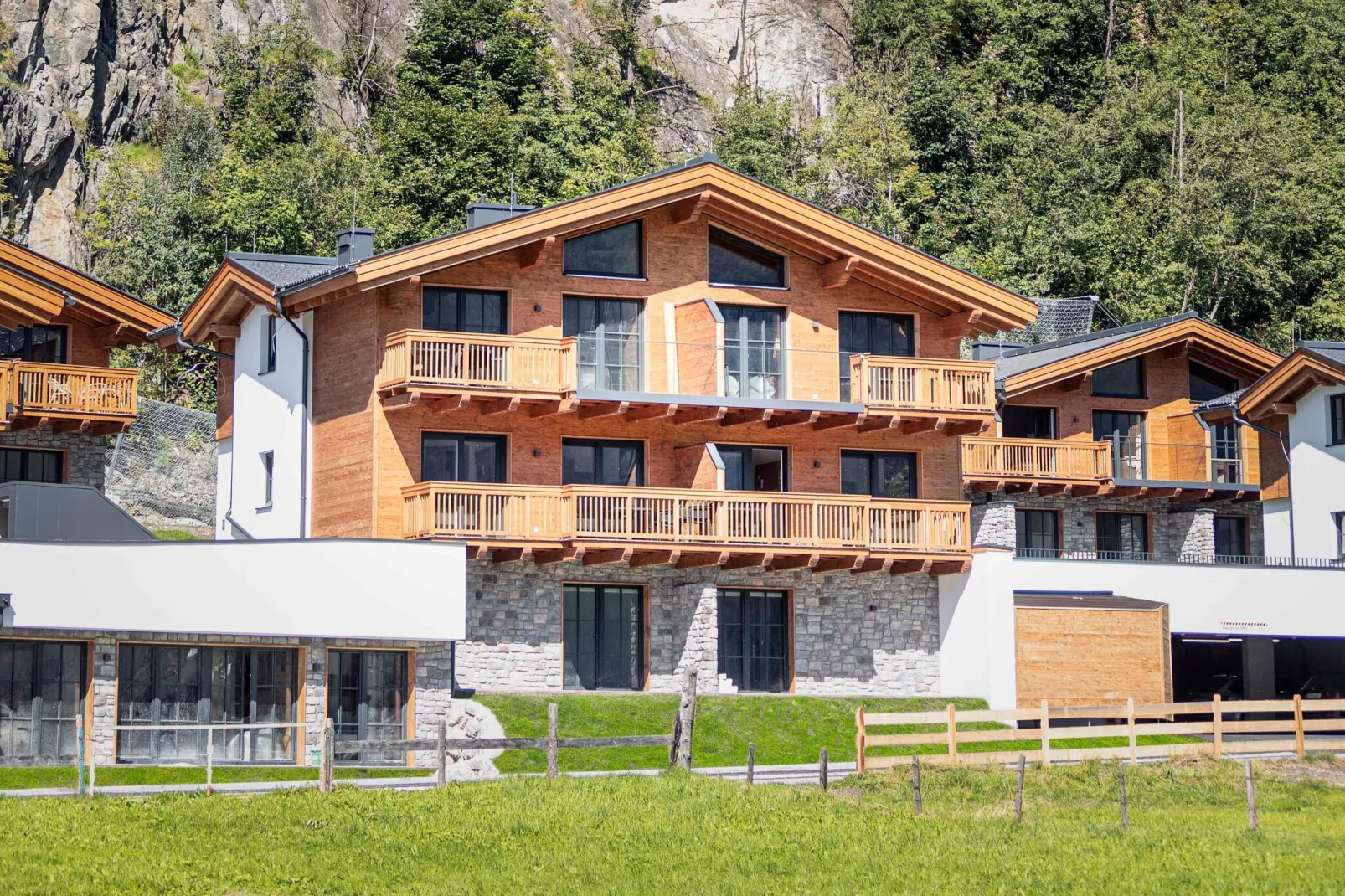Tauernlodges Uttendorf 1A-Exterior summer