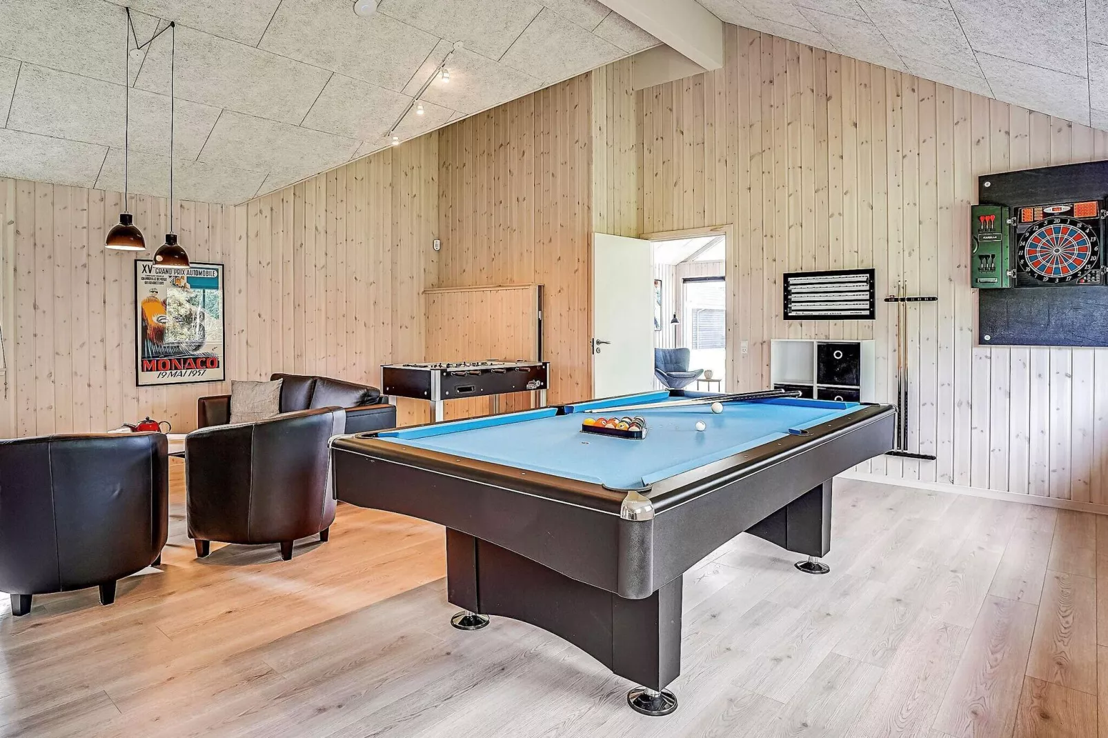 18 person holiday home in Grenaa-Indoor