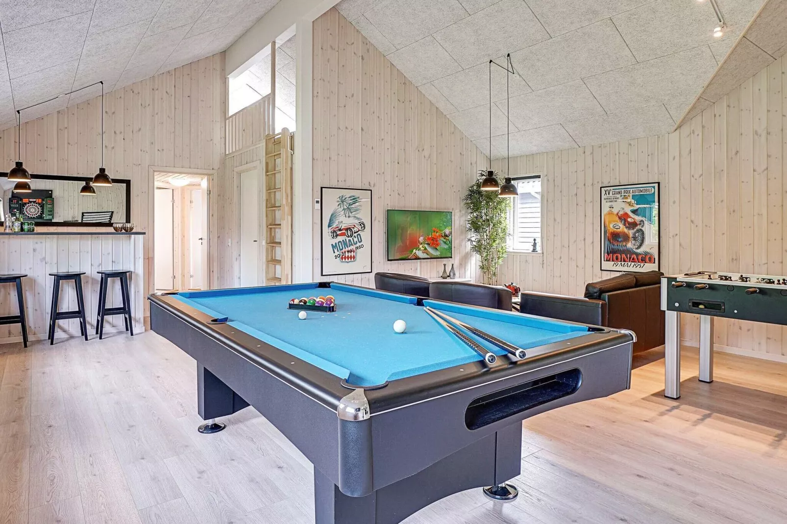 18 person holiday home in Grenaa-Indoor