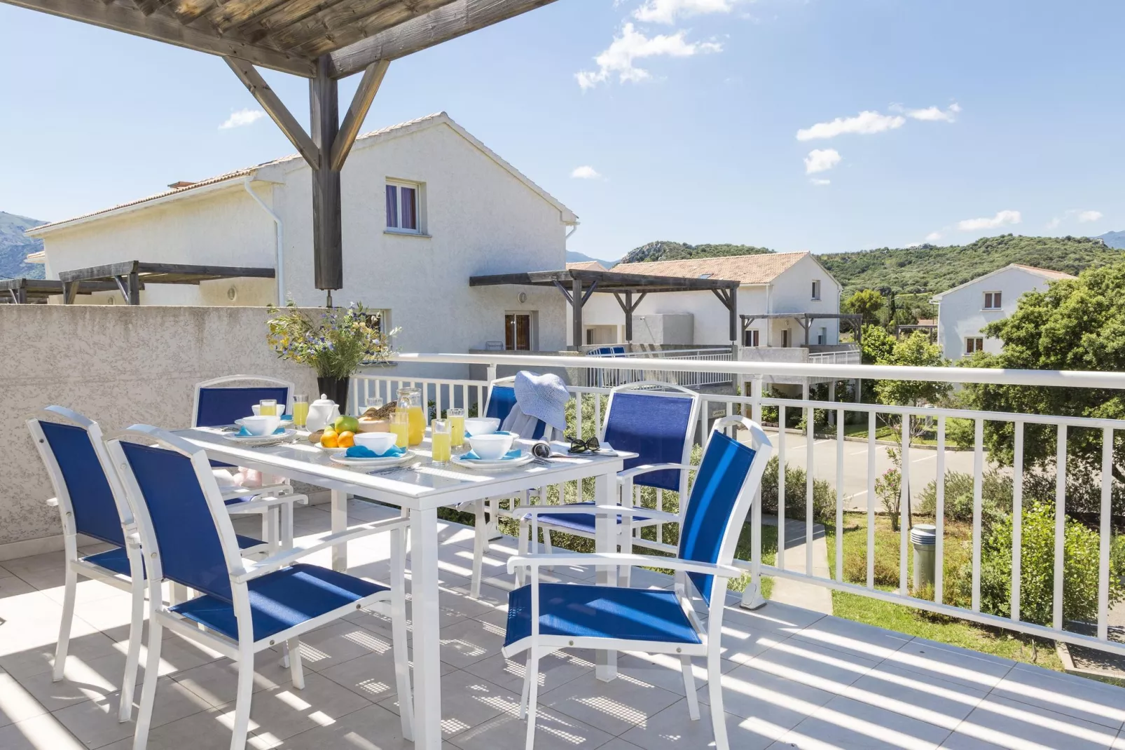 Résidence Casa d'Orinaju 1-Terrace balcony