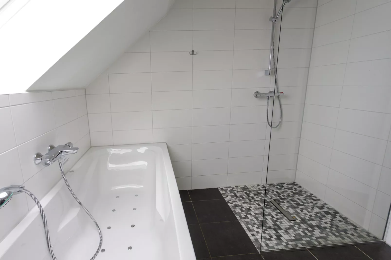 Resort Eifeler Tor 9-Bathroom