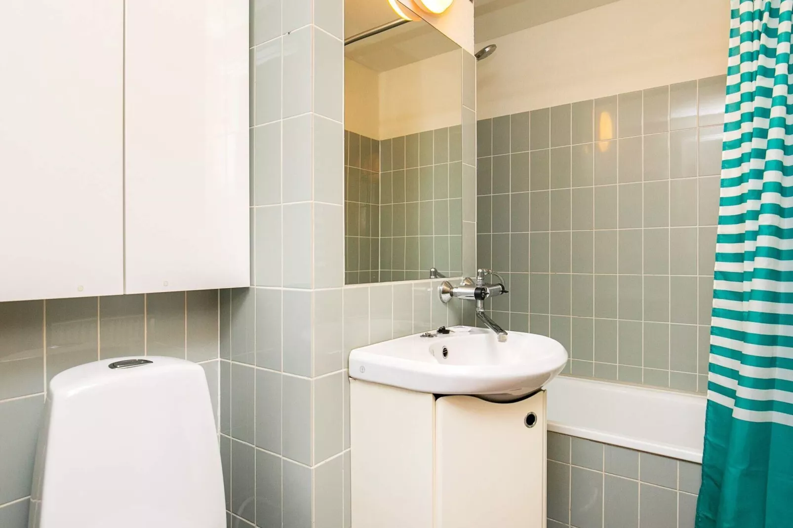 2½ room, 1 st floor-Indoor