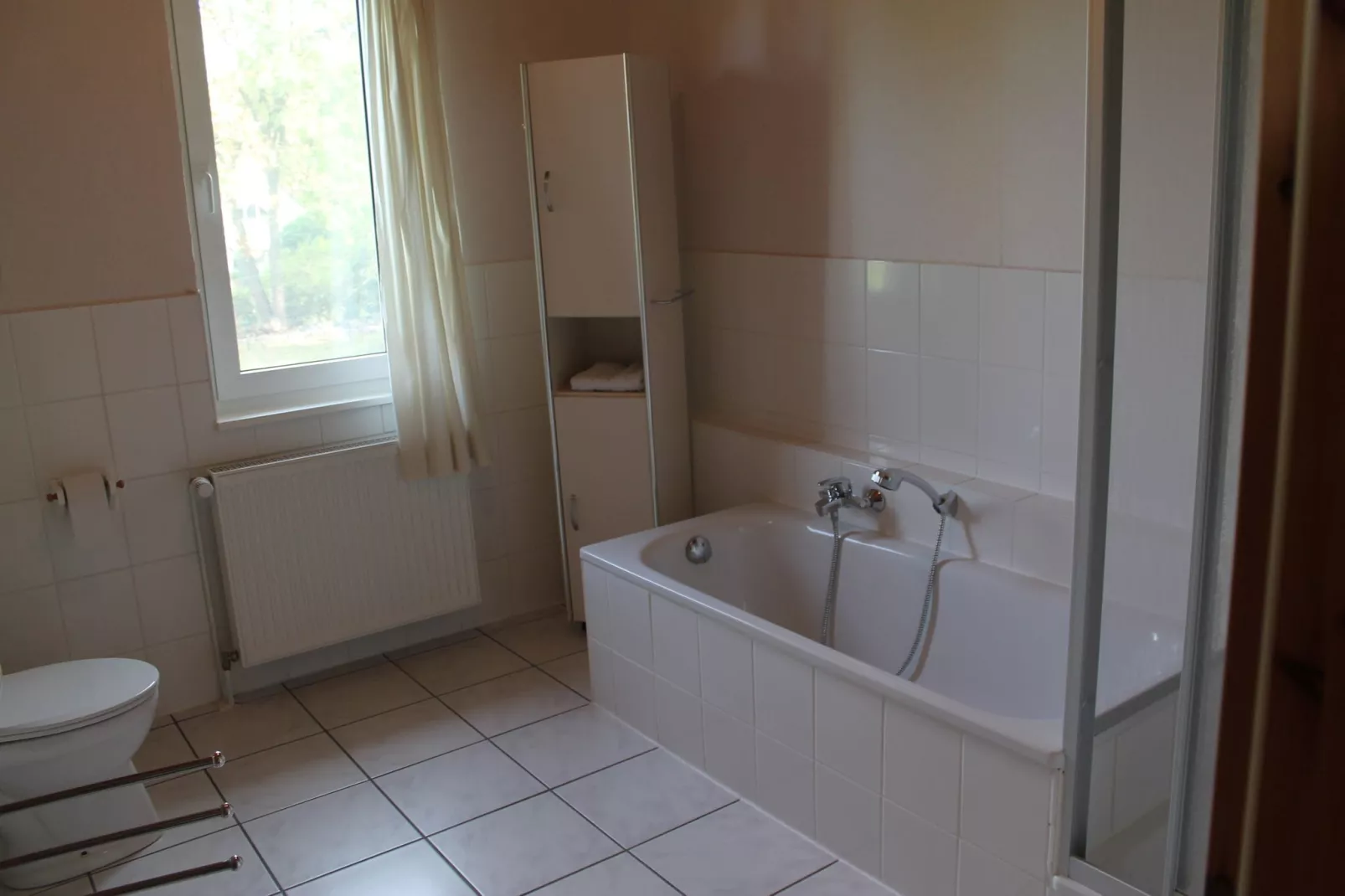 5-Raum-Familienwohnung 5-Bathroom