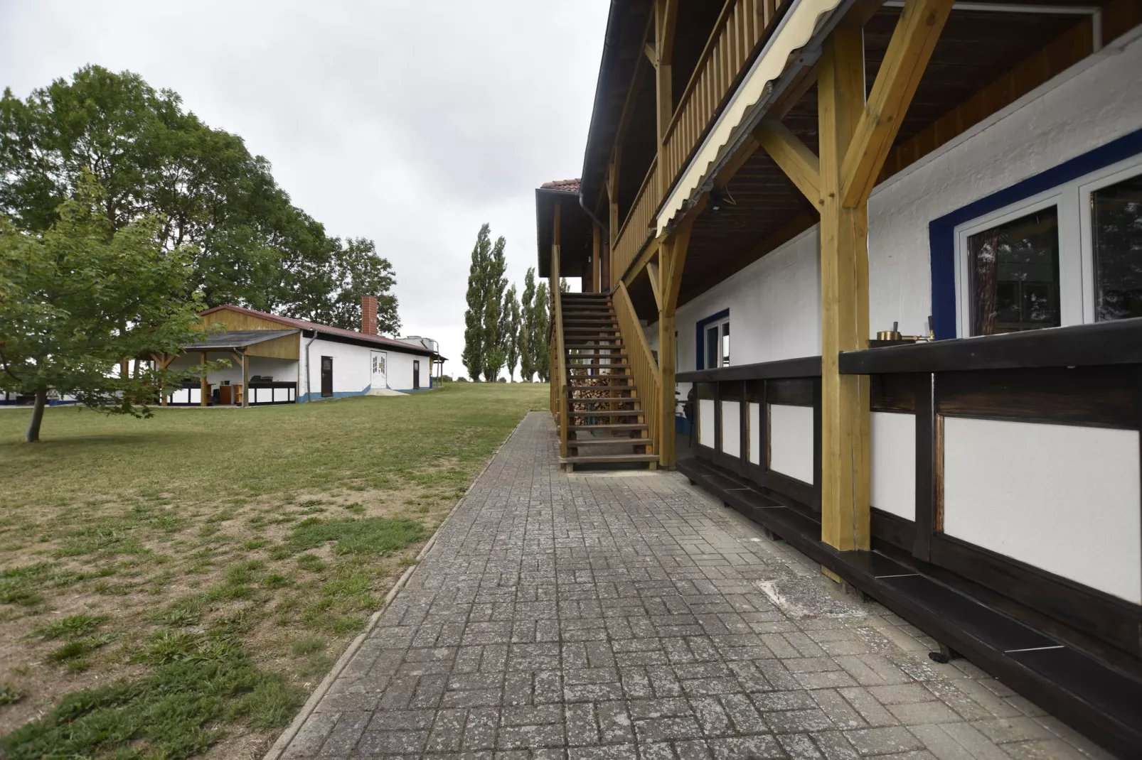 5-Raum-Familienwohnung 5-Exterior summer