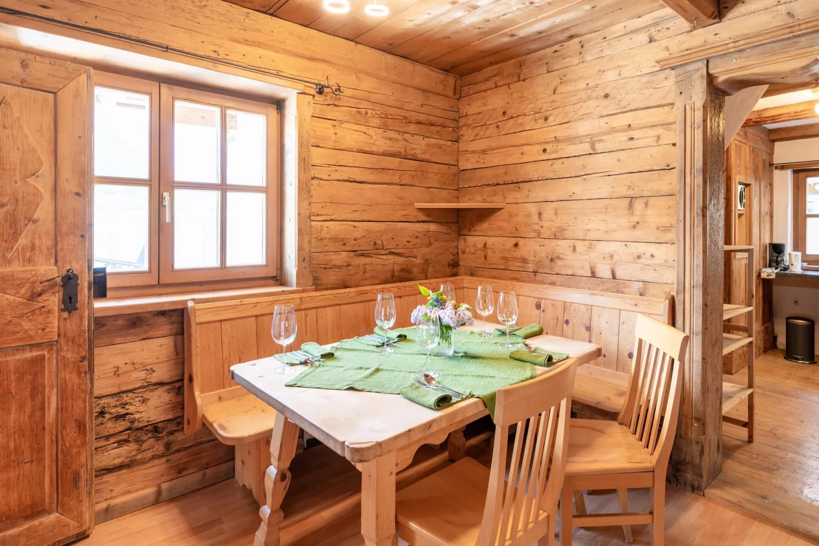 Grosszügiges Charmantes Apartment im Familiendorf - Uttendorf-Dining room