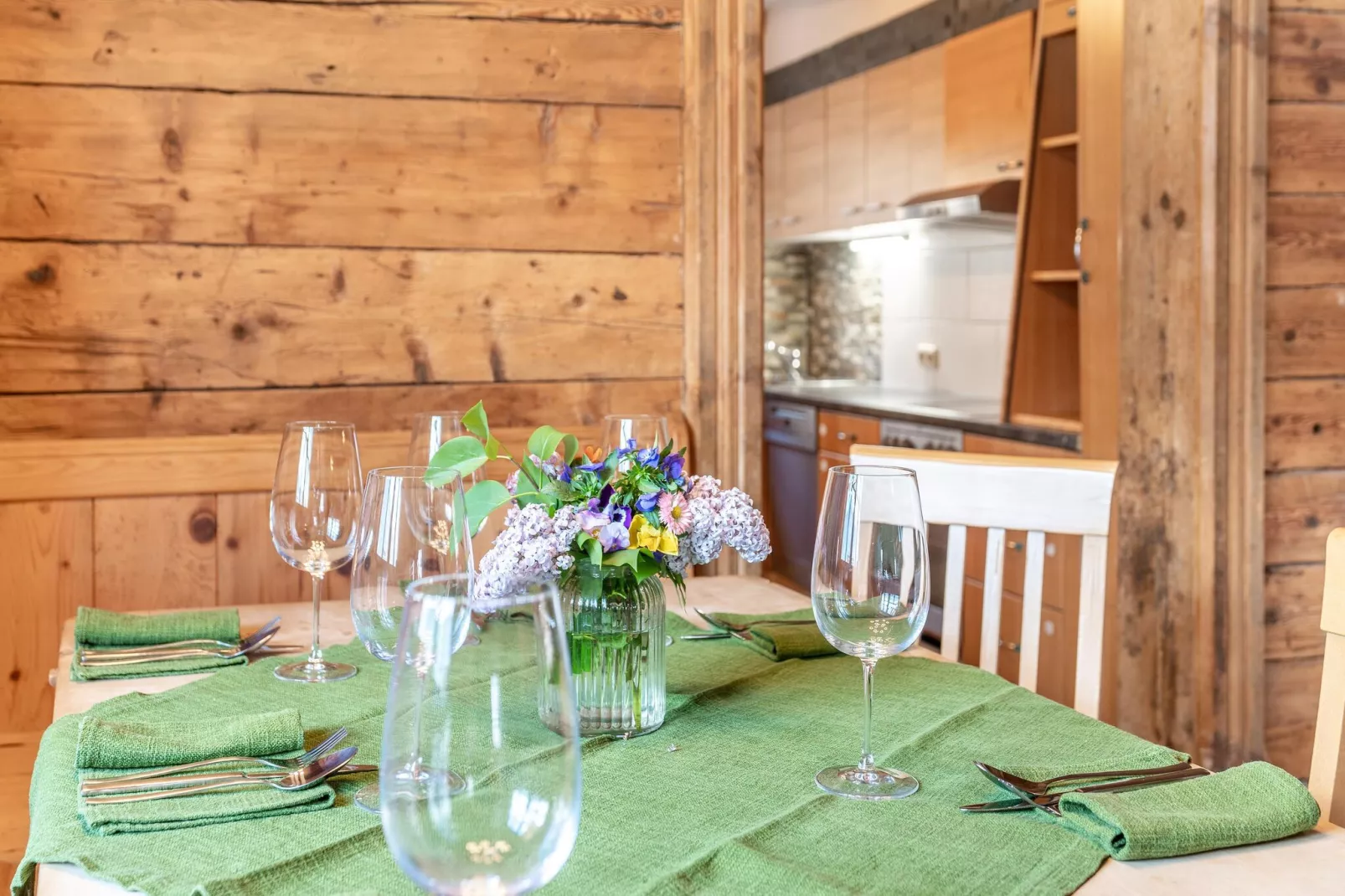 Grosszügiges Charmantes Apartment im Familiendorf - Uttendorf-Dining room