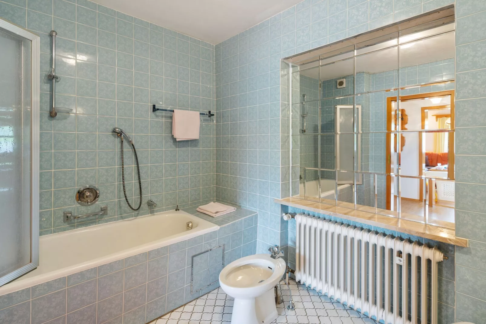 Gästehaus Kandlbinder-Bathroom