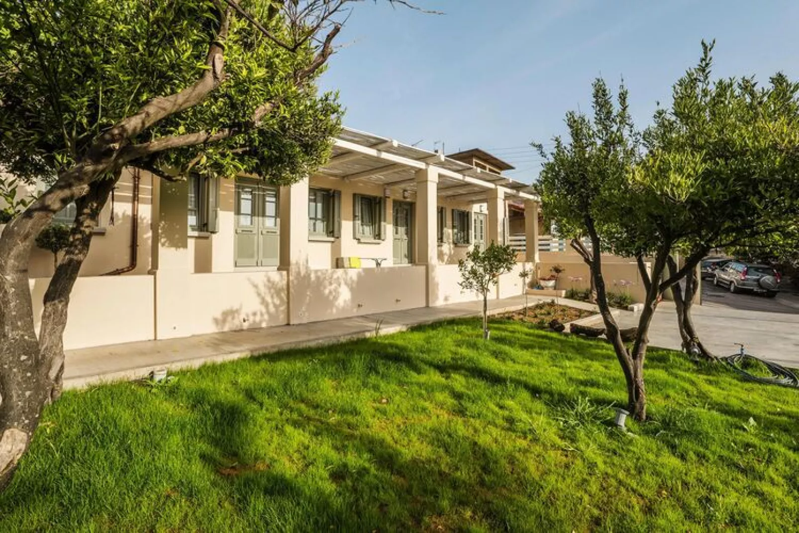 Villa Gerani-Villa Geraniotis ca 155 qm 7 pax-Außenbereich Sommer