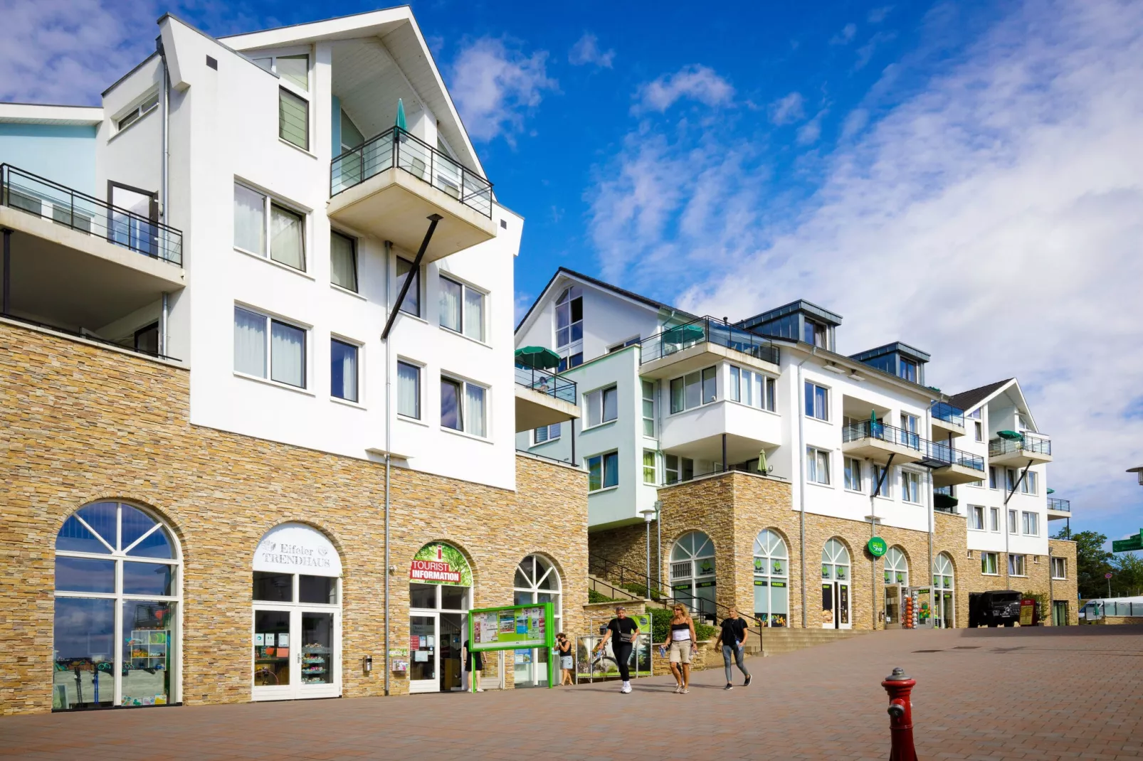 Resort Eifeler Tor 10-Parkeinrichtungen