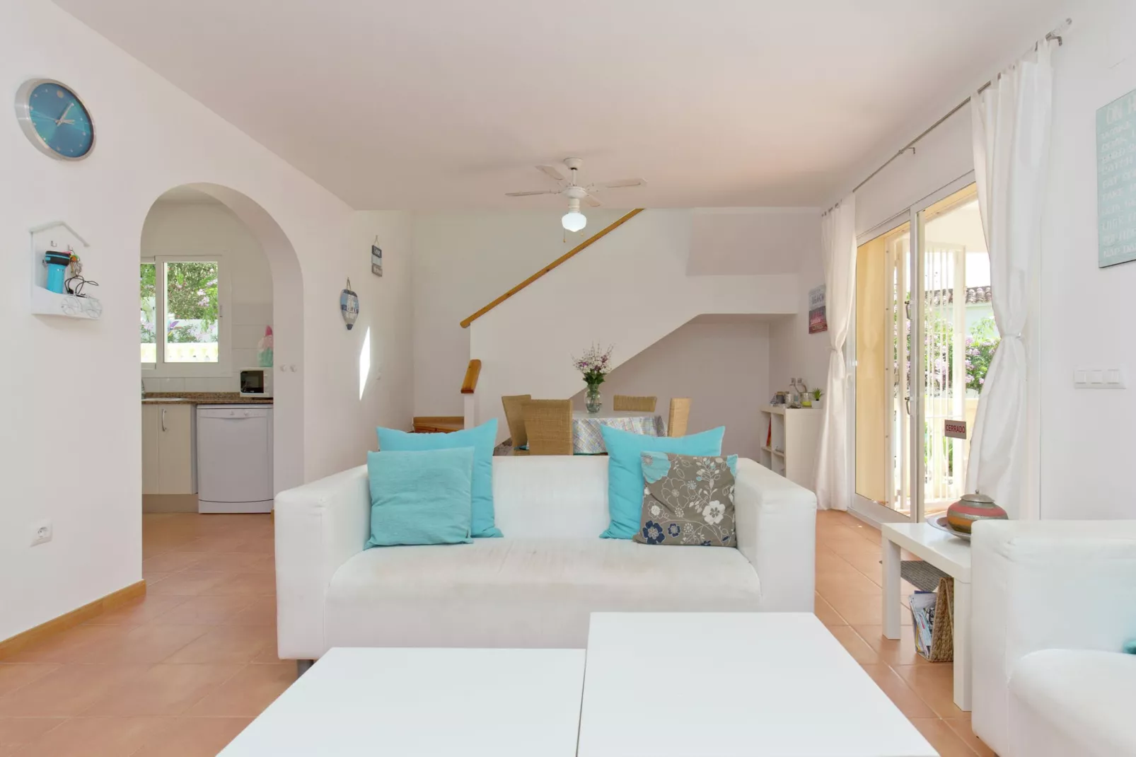 Villa Junique-Living room