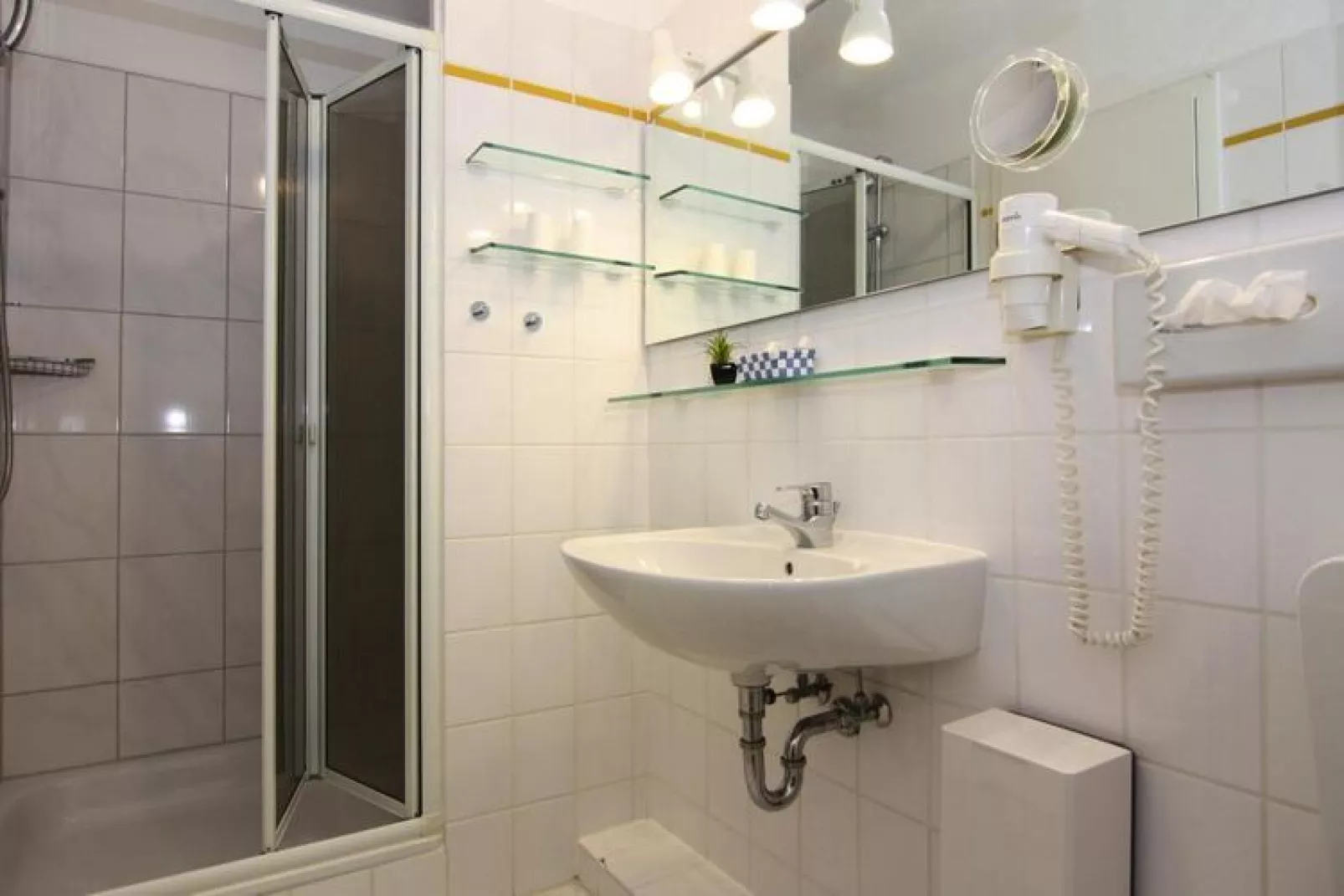 3-Raum App / 65 qm / Pinamar / 3 plus 2 Pers-Bathroom