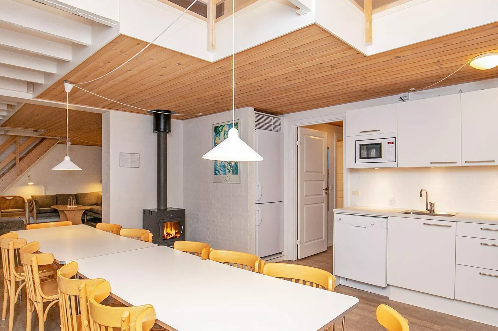 7 room,2 level,attached house-Indoor