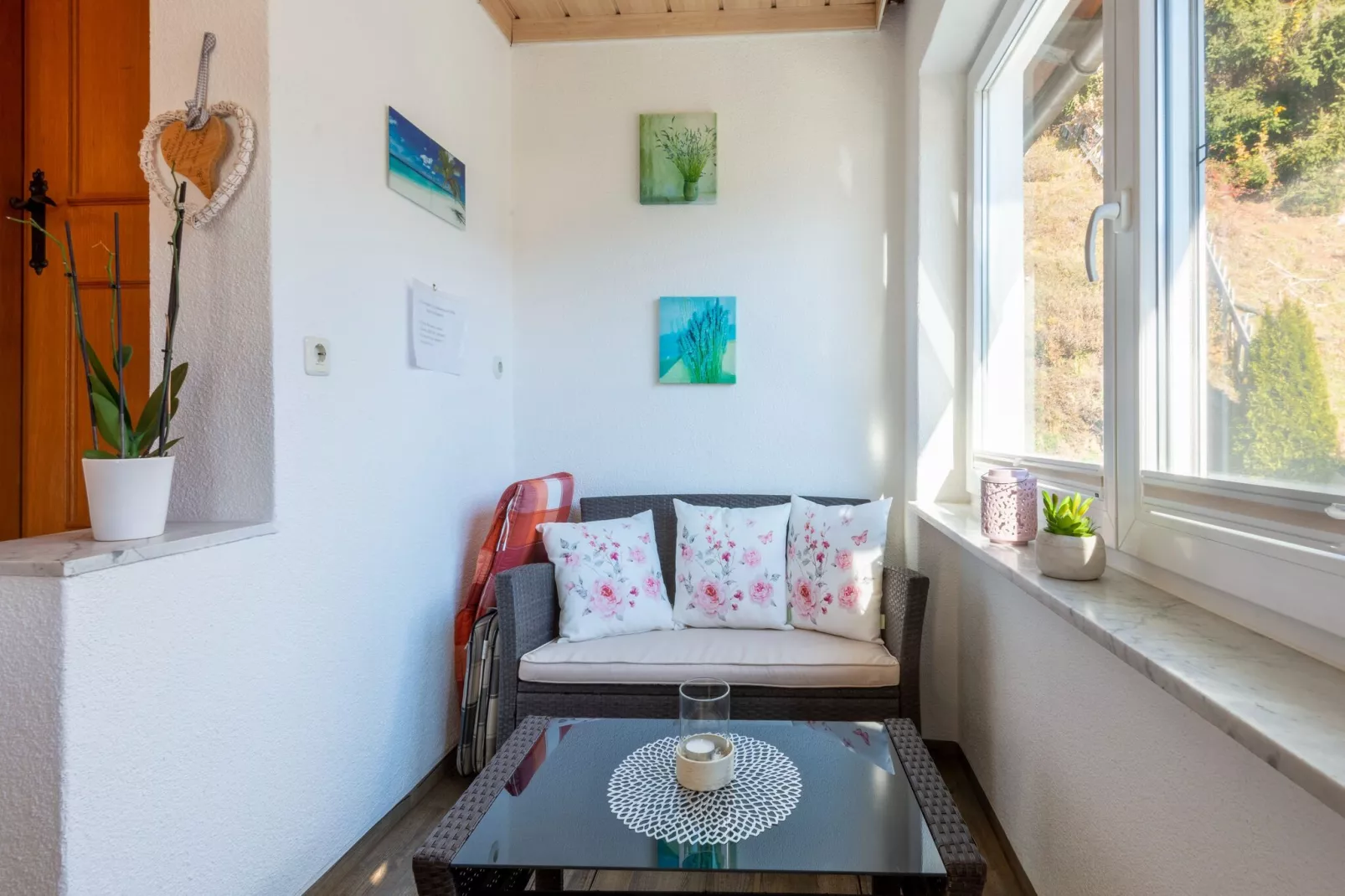 Sonnenschein-Living room