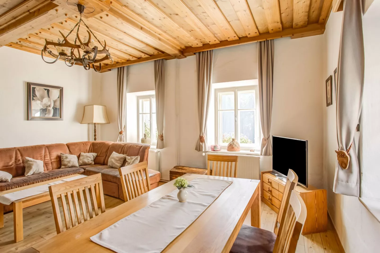 Haus Gatternighof-Living room