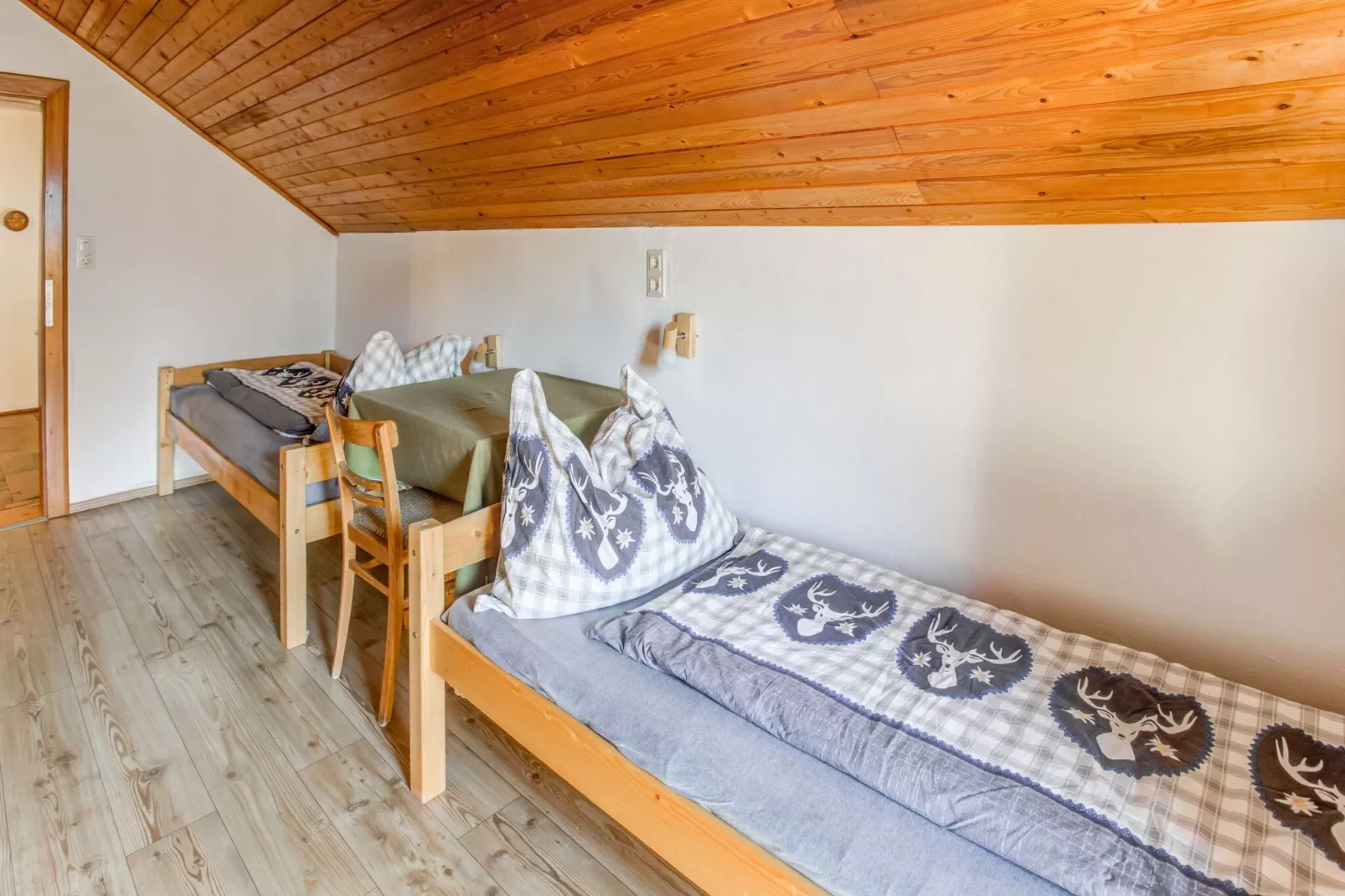 Haus Gatternighof-Bedroom