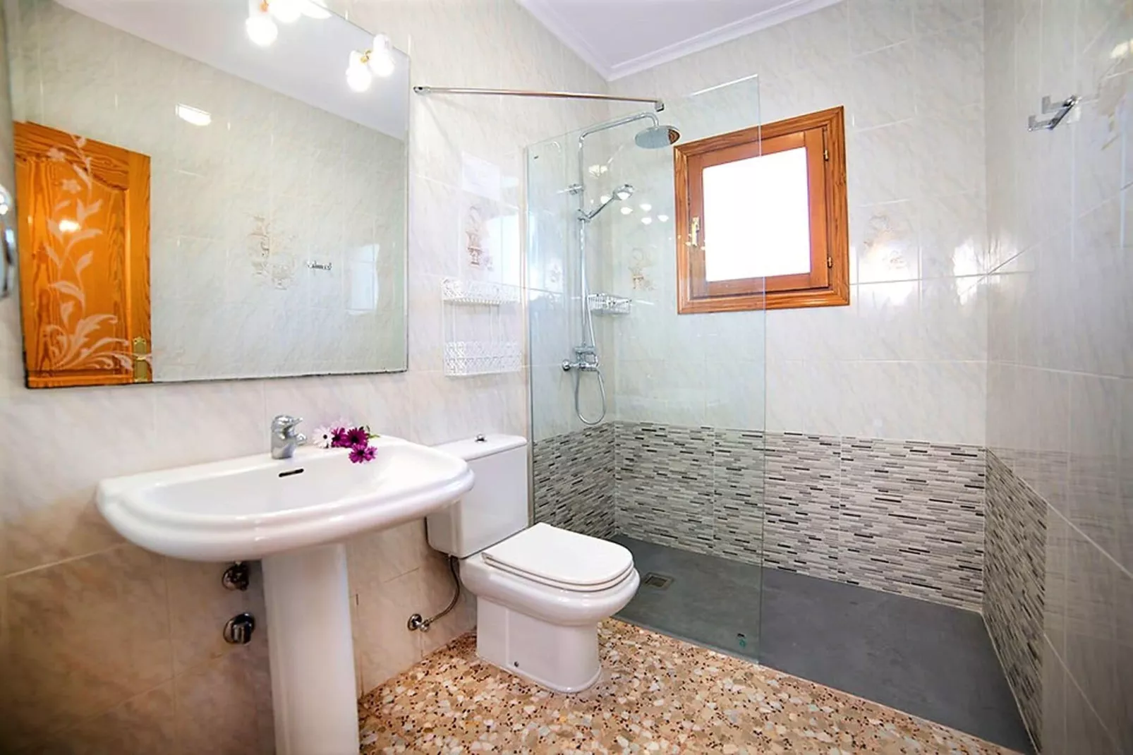 El Chalet de Lucía-Bathroom