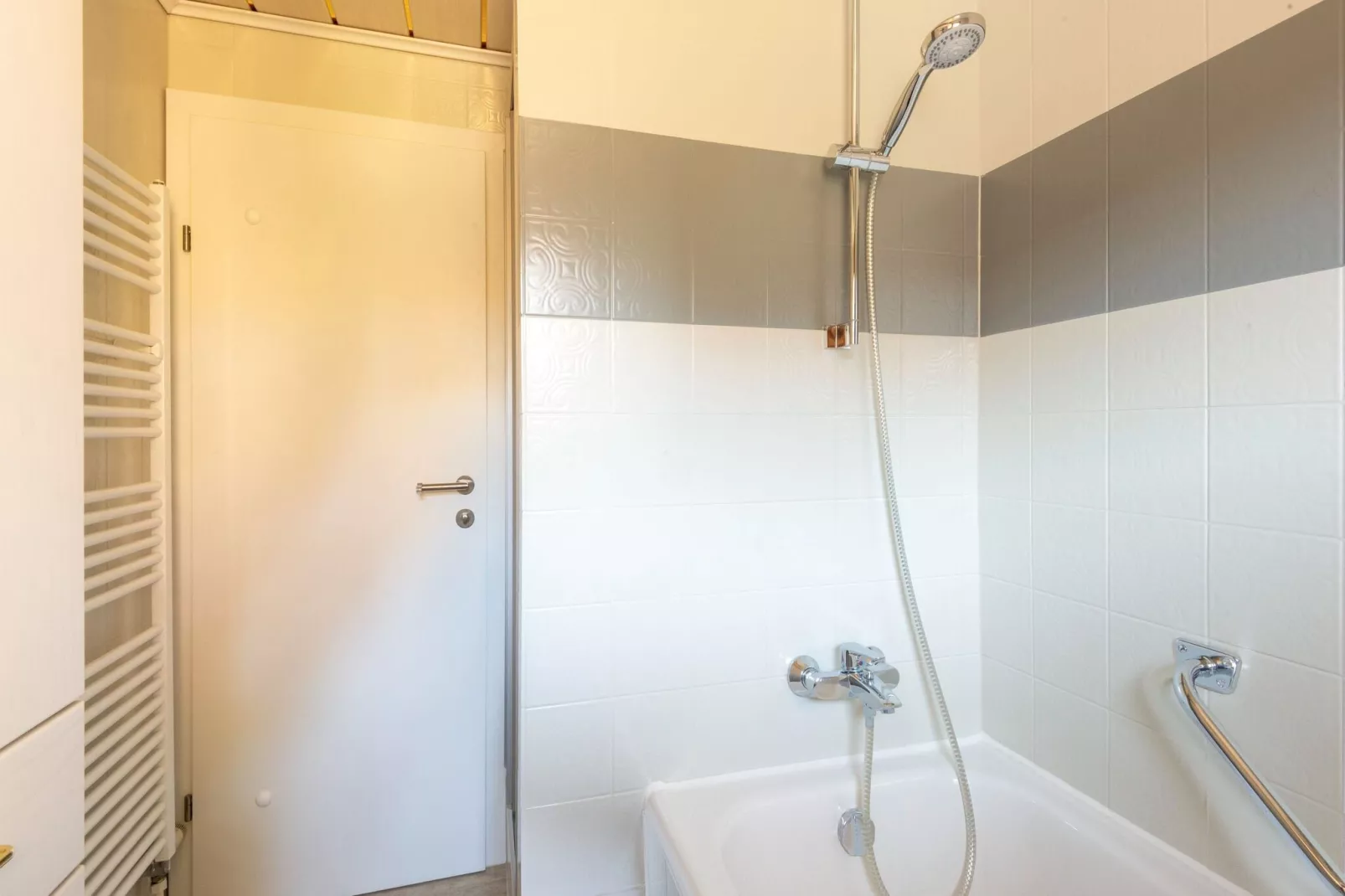 Sonnenschein-Bathroom