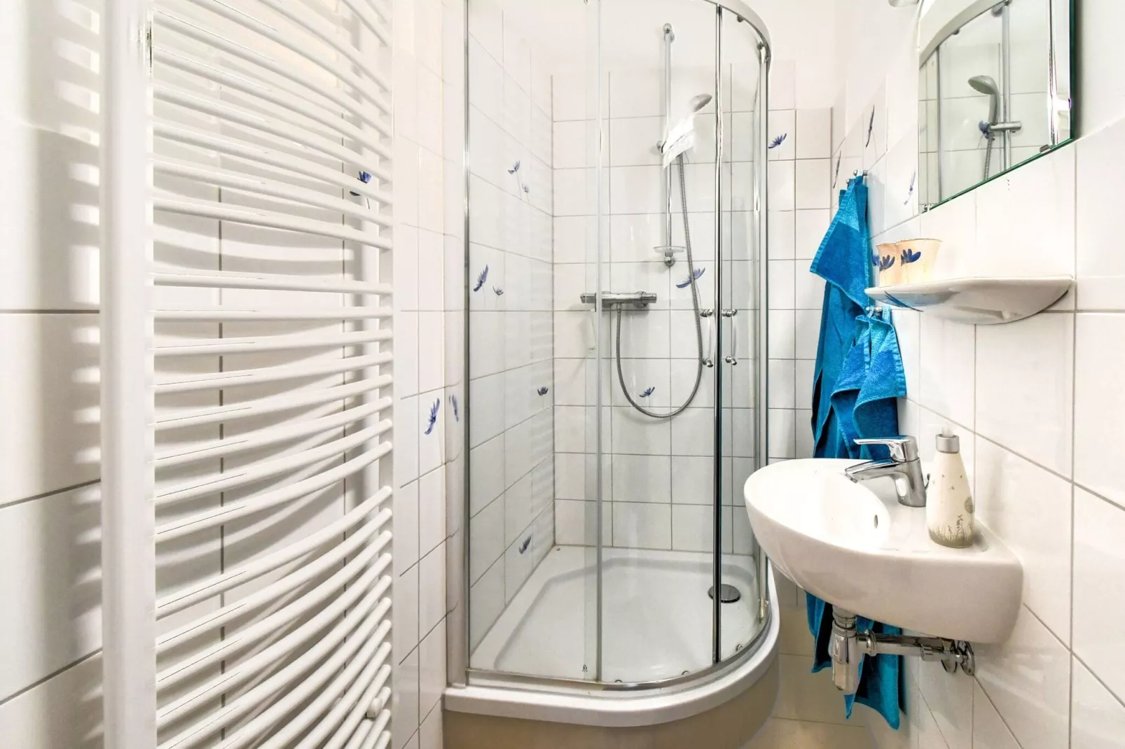 Kobaltblume-Bathroom