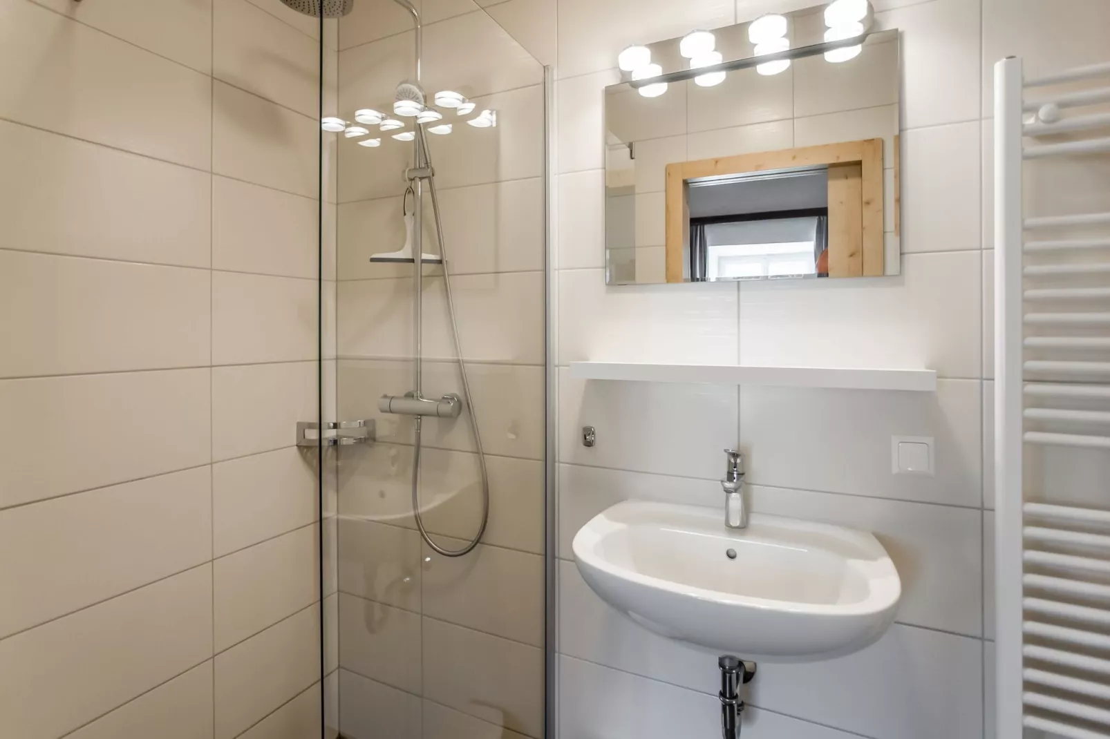 Haus Gatternighof-Bathroom