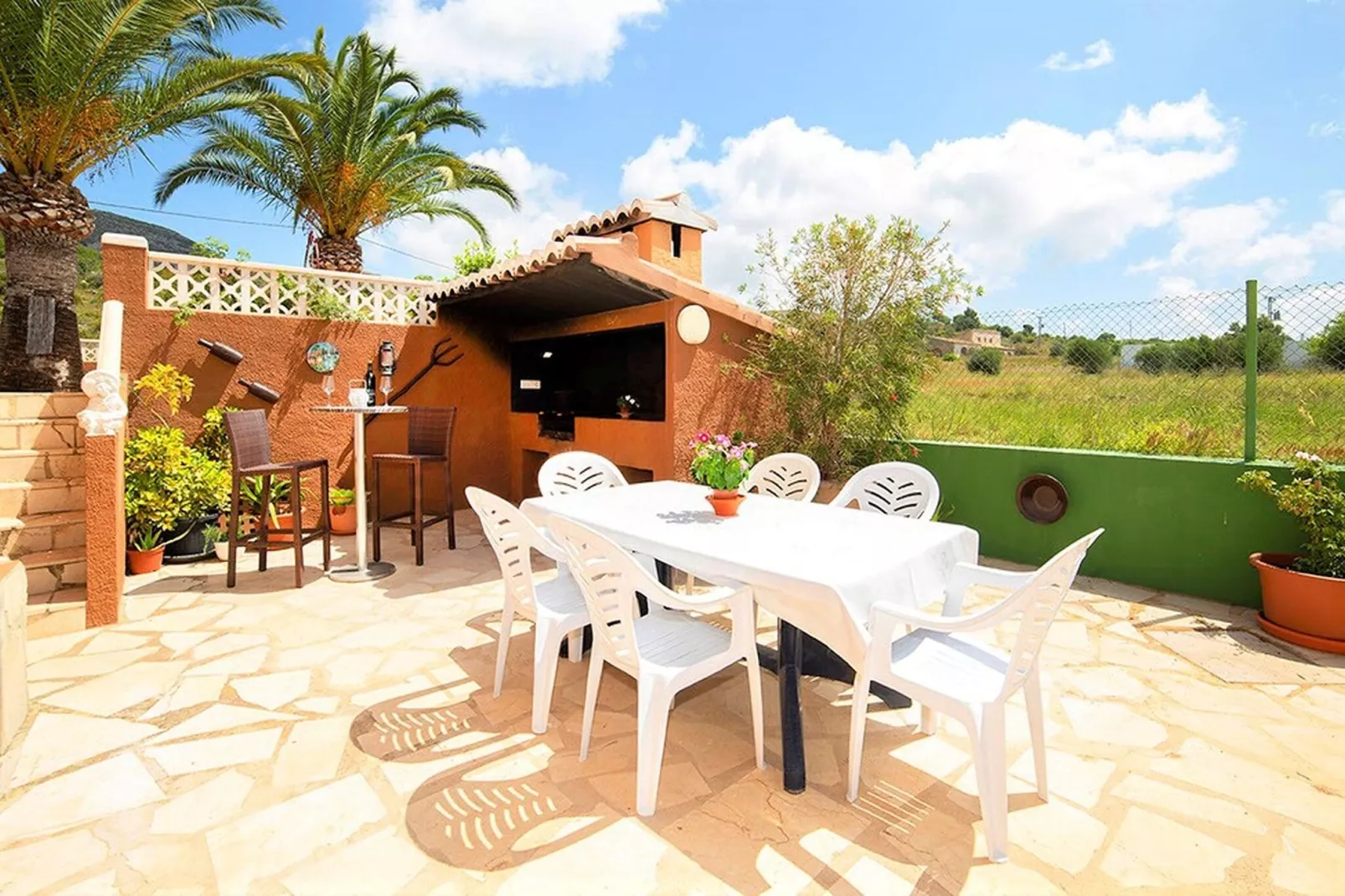 El Chalet de Lucía-Terrace balcony