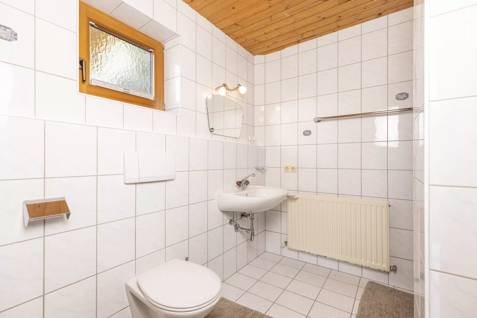 Apartment Bergblick-Bathroom