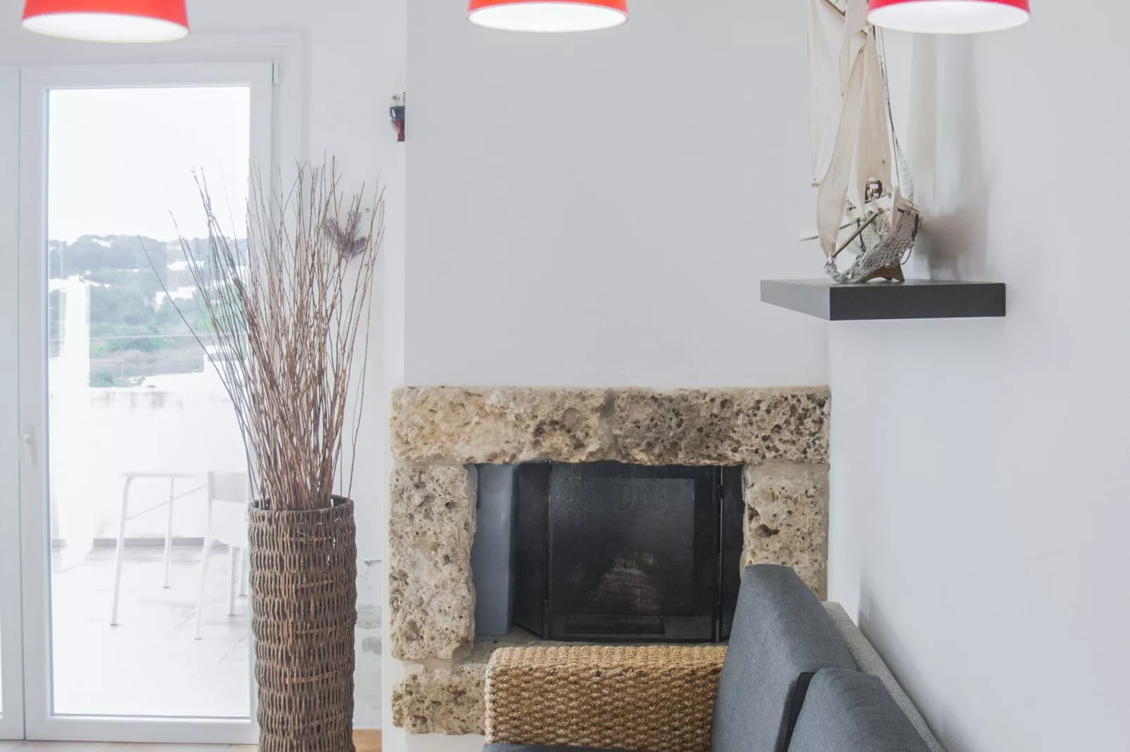 Quattro Colonne Uno con Piscina-Living room