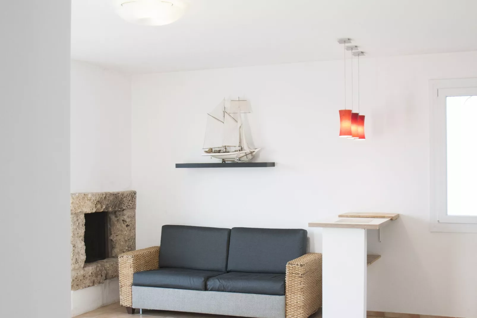 Quattro Colonne Uno con Piscina-Living room