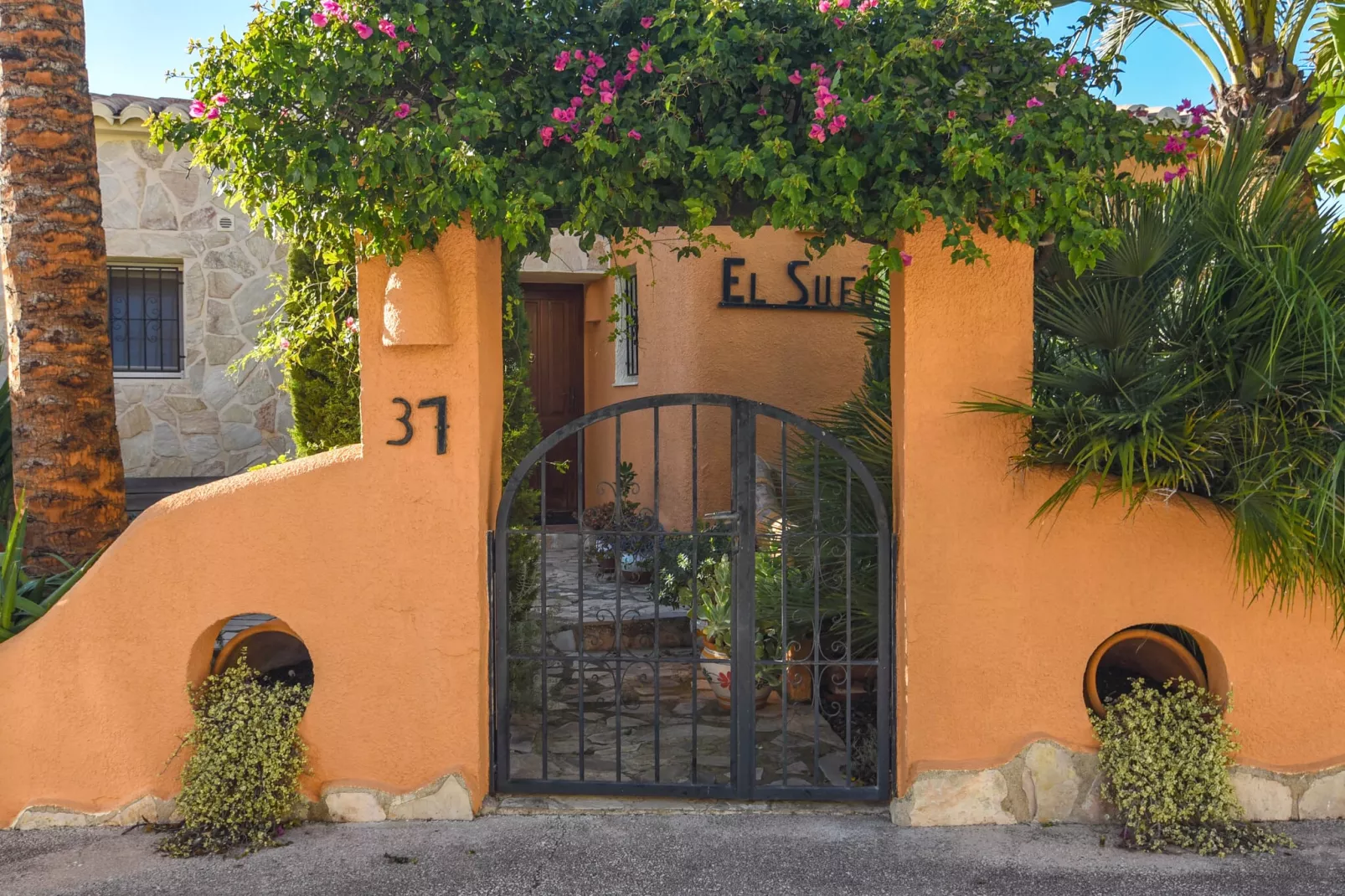 El Sueño-Exterior summer