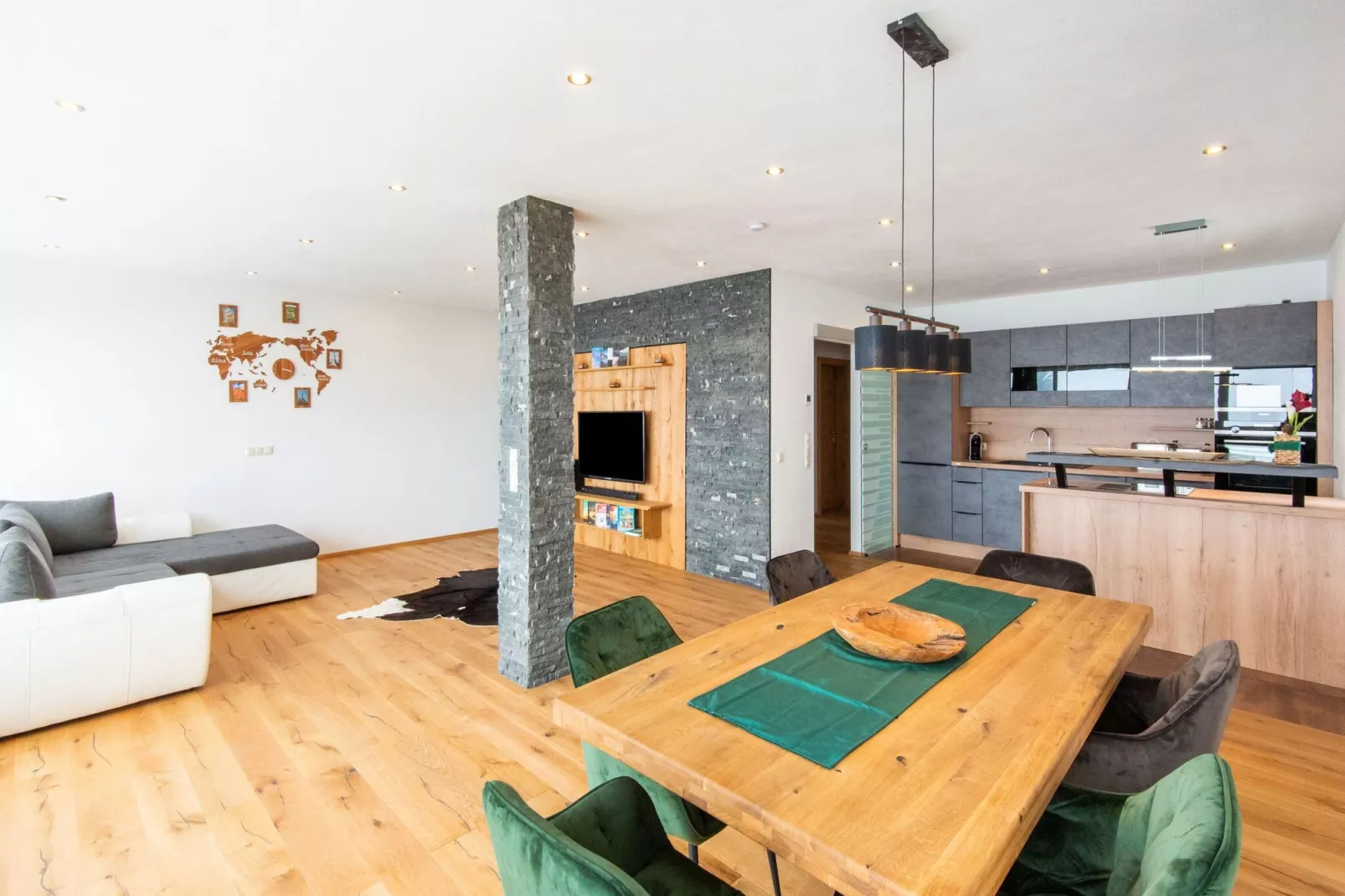 Holiday home near Kaprun Zell am See-Dining room