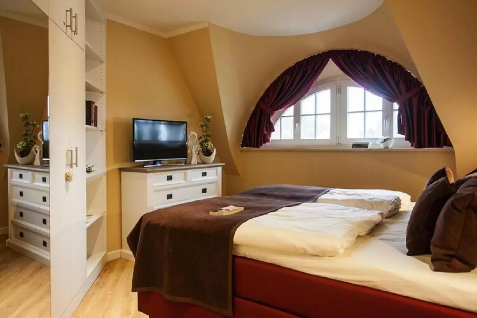 Haubenlerche 20-Bedroom