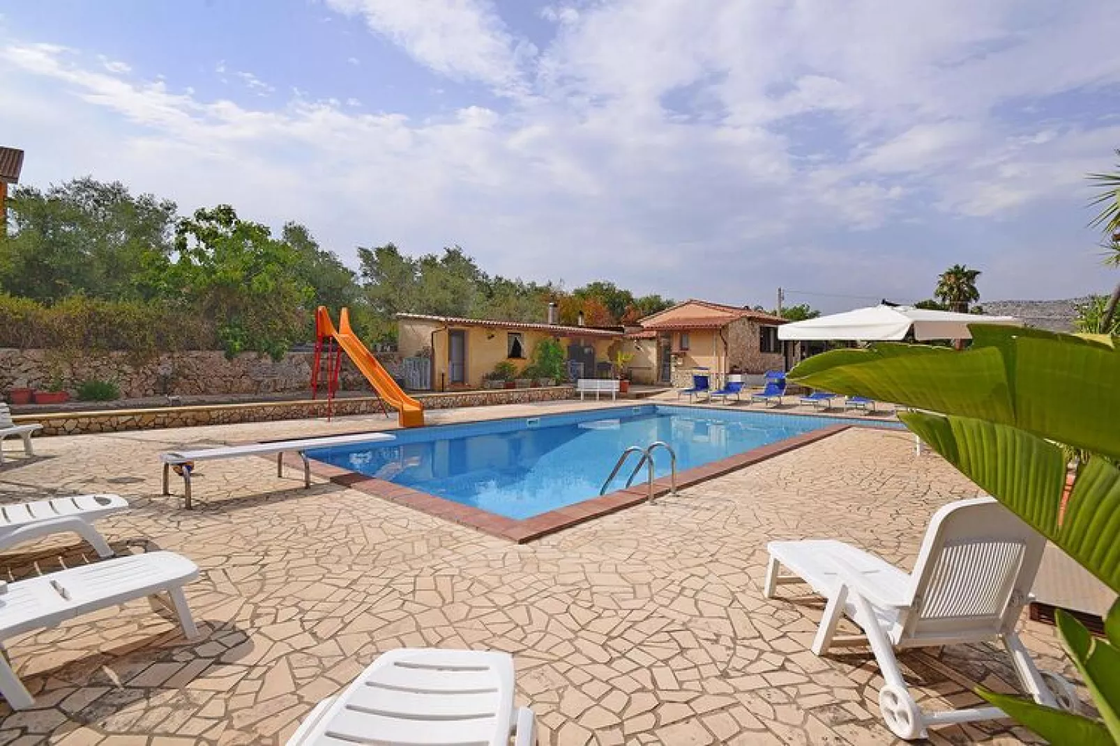 Ferienhaus Solarino-Villa Eureka-Schwimmbad