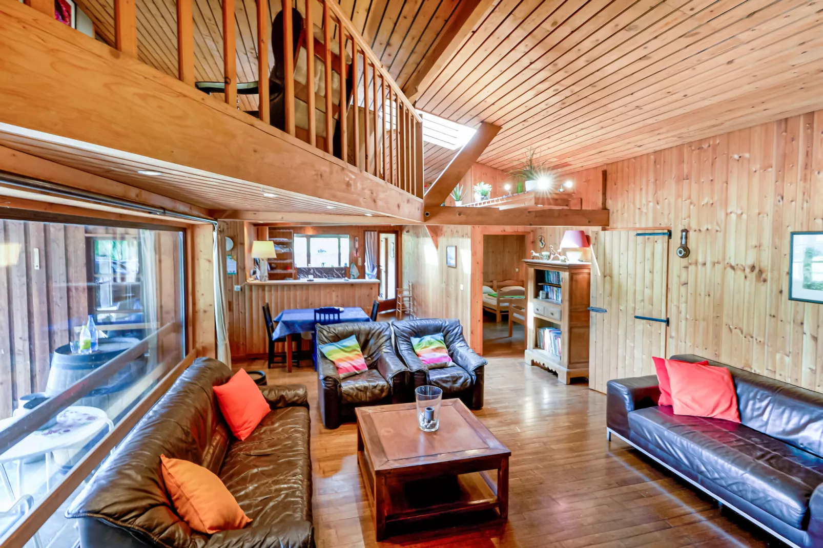 Les Bisons de l'Eden-Living room